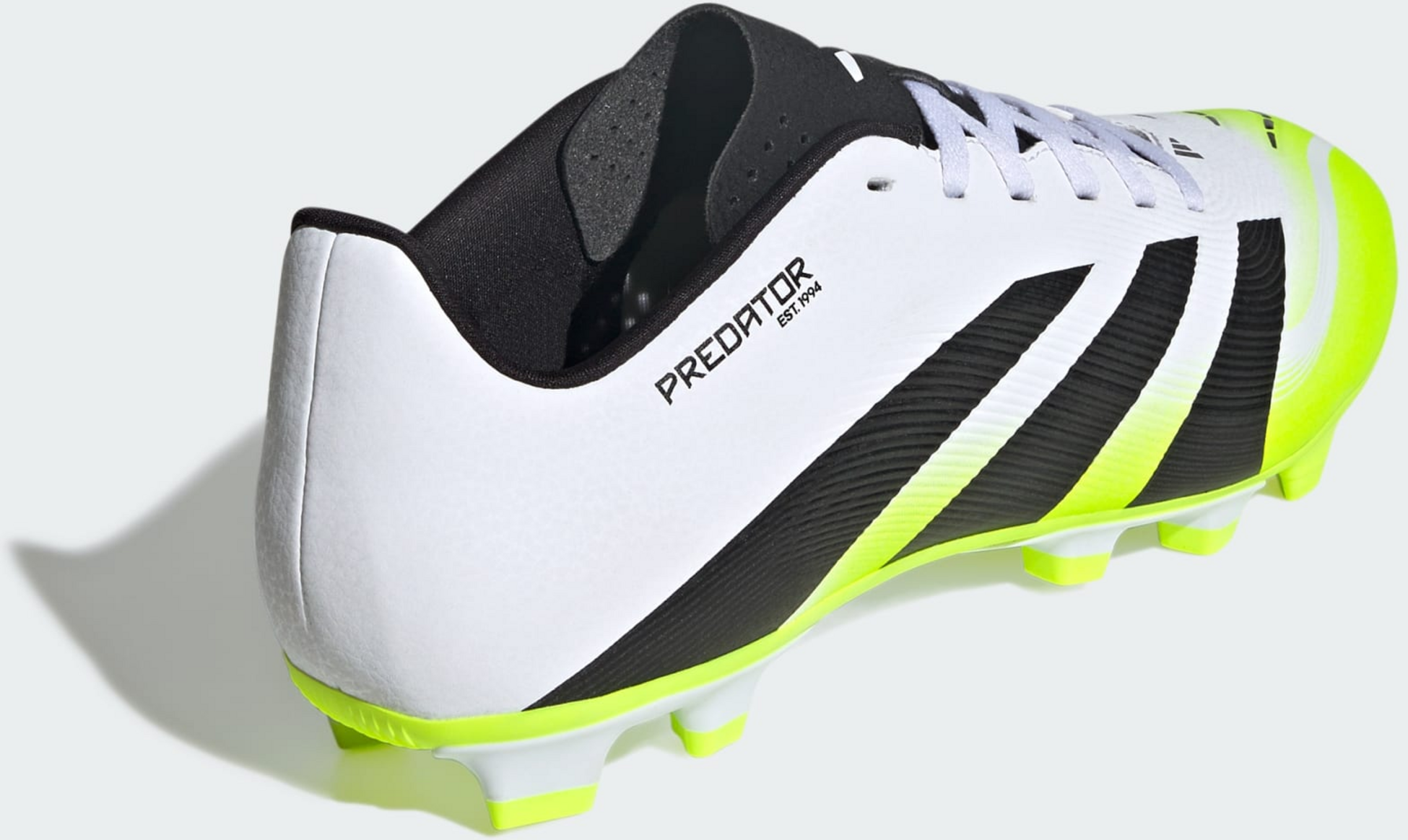 ADIDAS, Adidas Predator Club Fotbollsskor F&ouml;r Fast Underlag/flera Underlag