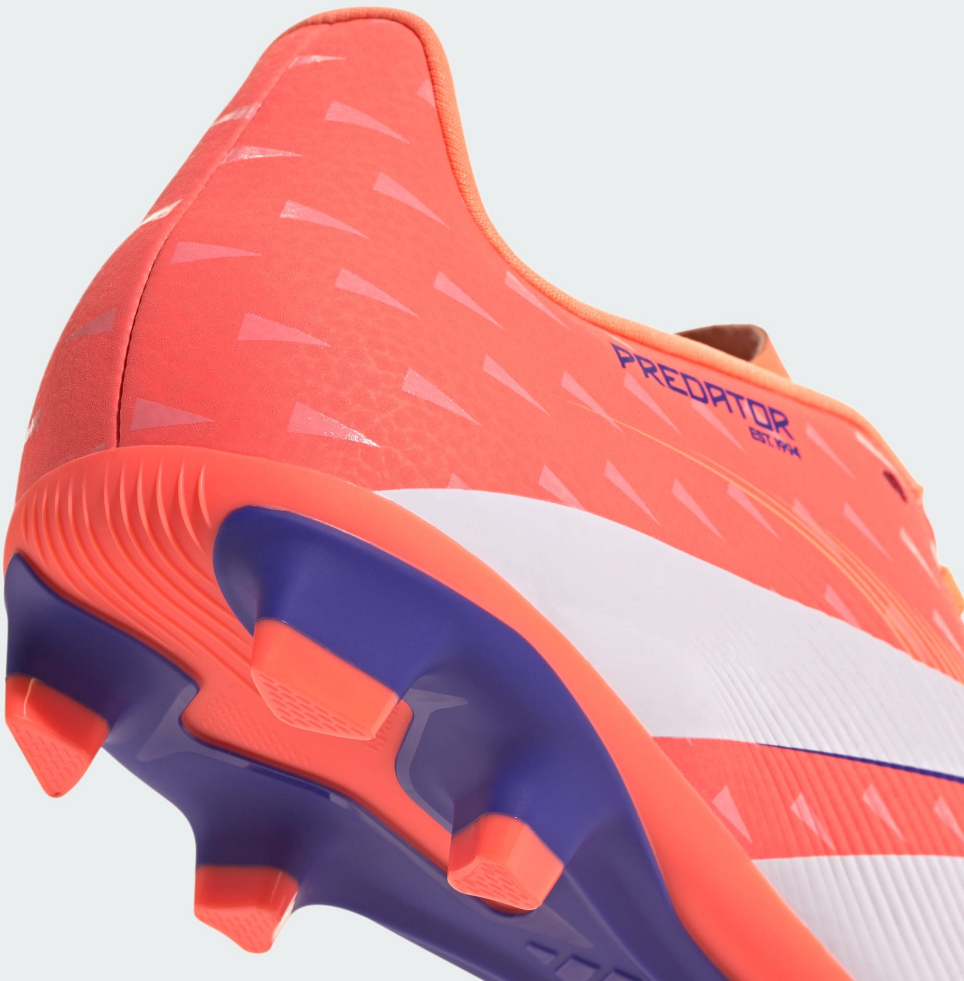 ADIDAS, Adidas Predator Club Fotbollsskor F&ouml;r Fast Underlag/flera Underlag