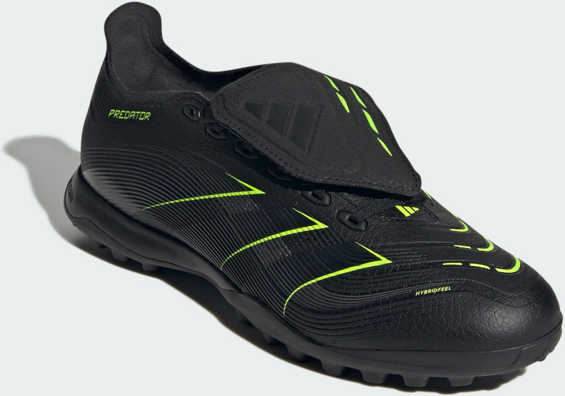 ADIDAS, Adidas Predator League Skor Med Vikbar Pl&ouml;s F&ouml;r Grus