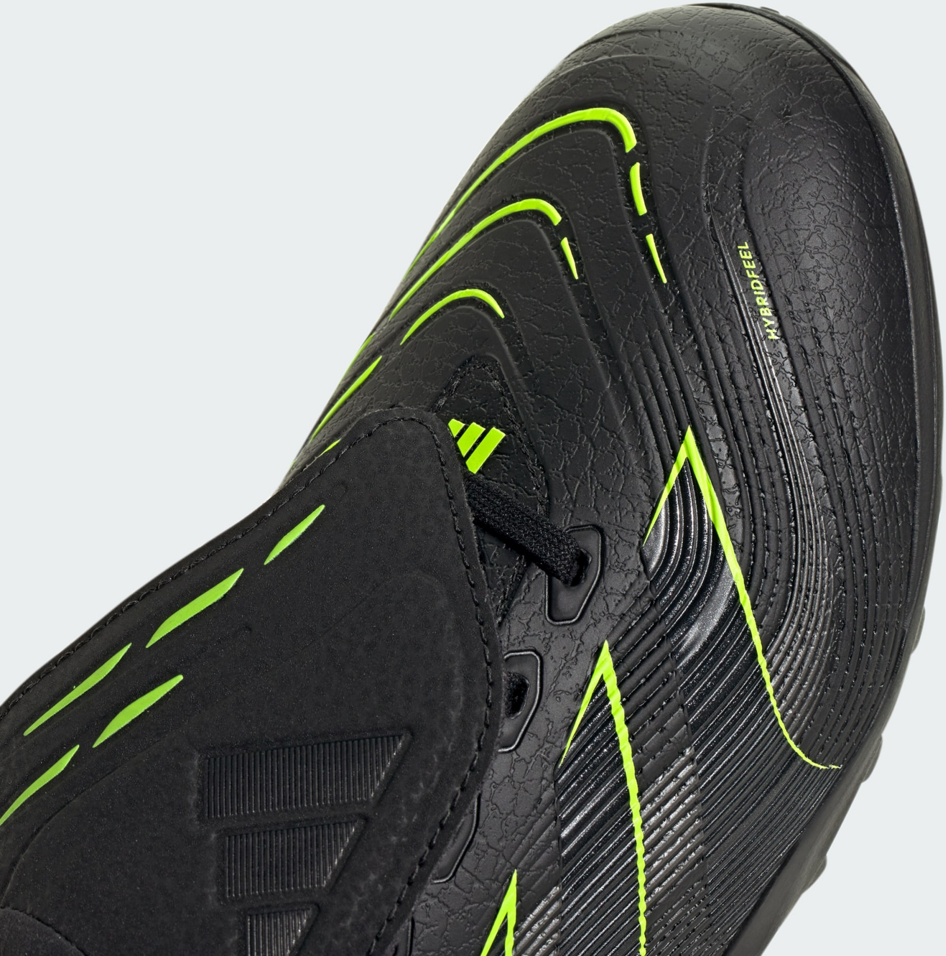 ADIDAS, Adidas Predator League Skor Med Vikbar Pl&ouml;s F&ouml;r Grus