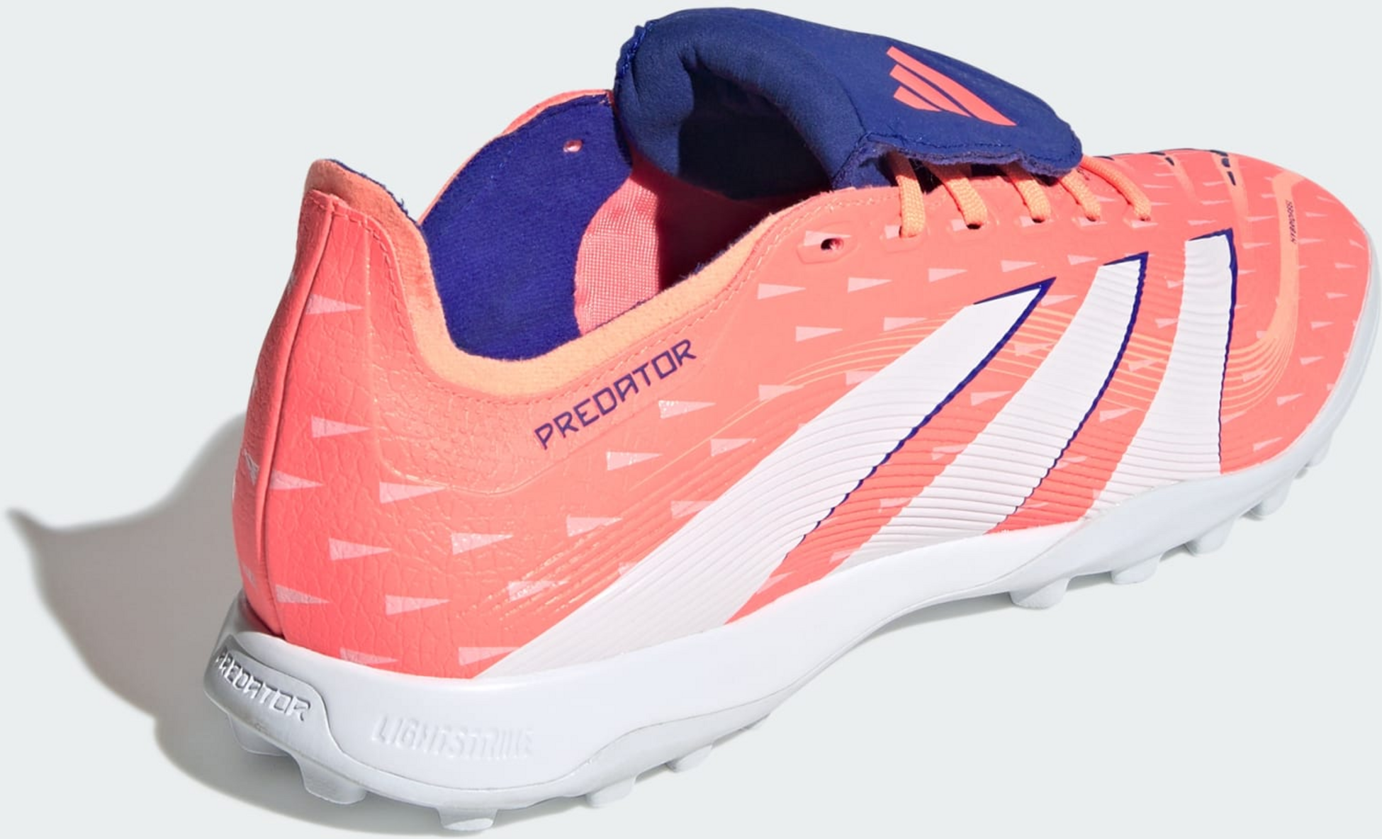 ADIDAS, Adidas Predator League Skor Med Vikbar Pl&ouml;s F&ouml;r Konstgr&auml;s