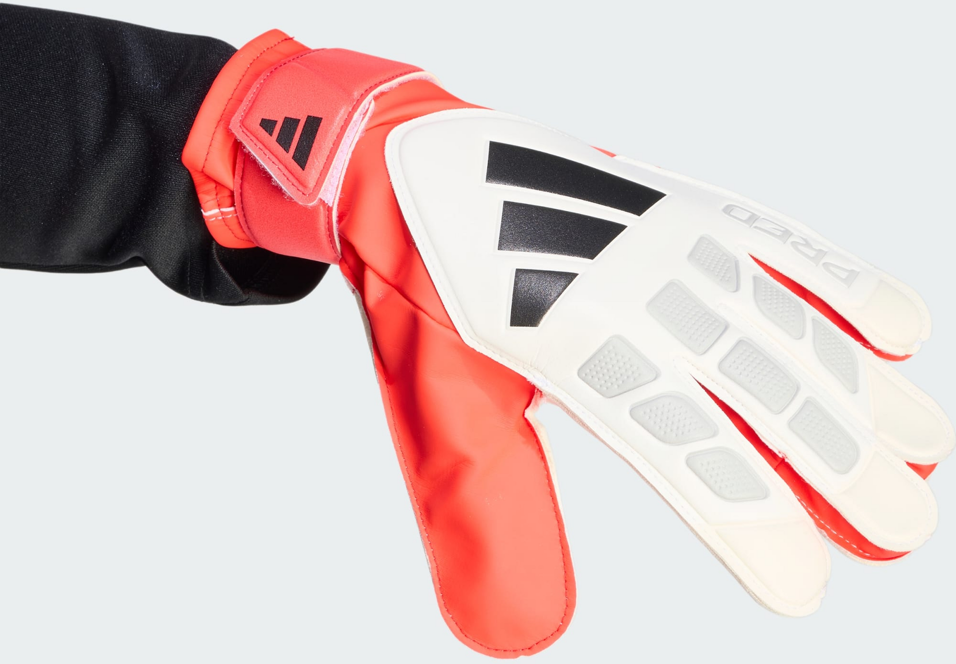 ADIDAS, Adidas Predator Training M&aring;lvaktshandskar