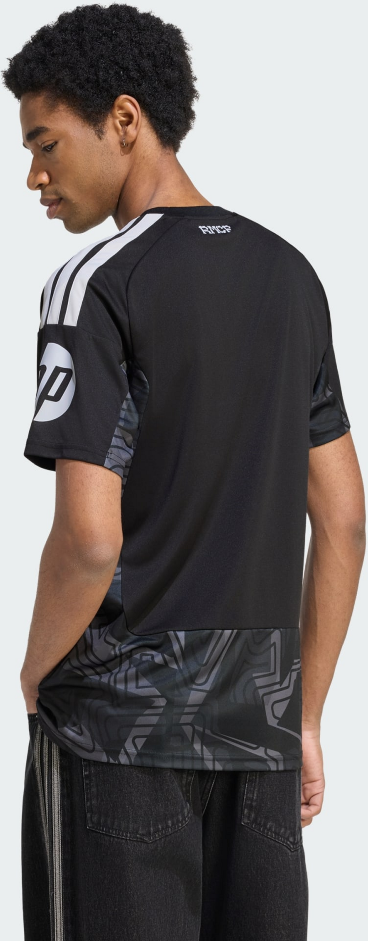 ADIDAS, Adidas Real Madrid 26/27 Hemmatr&ouml;ja F&ouml;r M&aring;lvakter