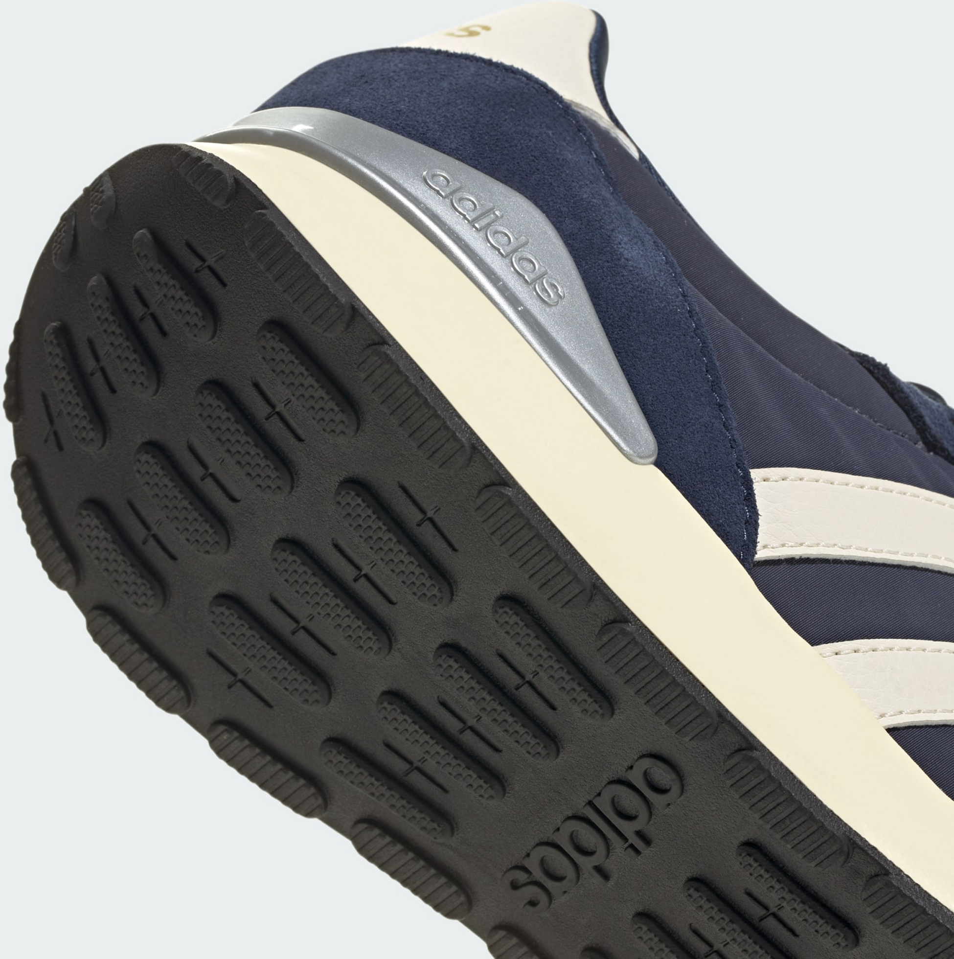 ADIDAS, Adidas Run 60s 4.0 Skor