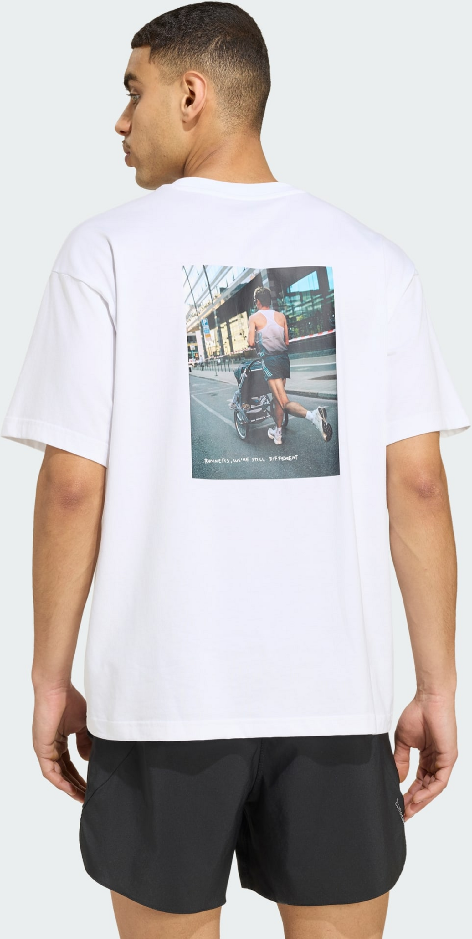 ADIDAS, Adidas Runners We Are Different T-shirt Med Grafik