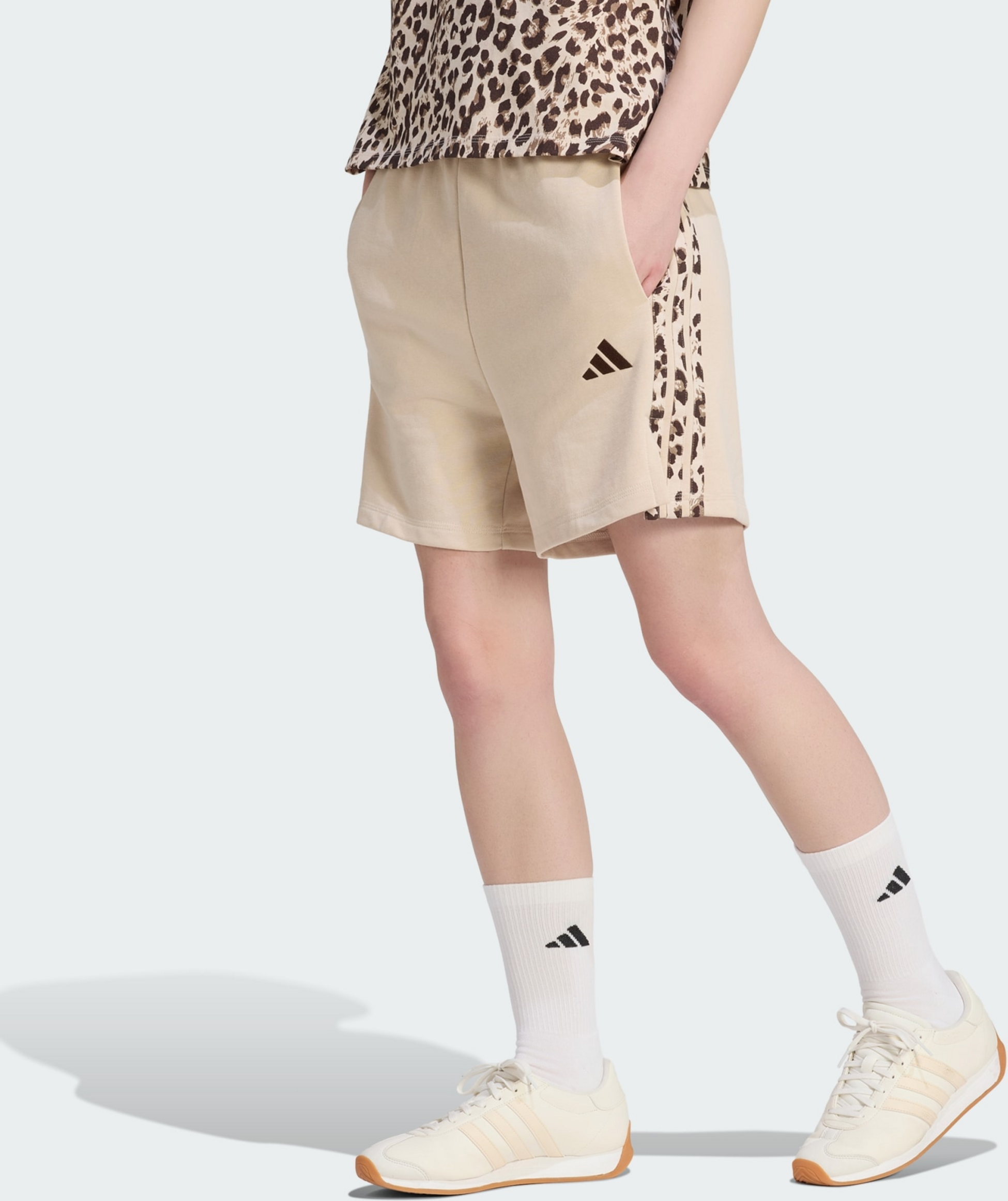 ADIDAS, Adidas Seasonal Essentials 3-stripes Shorts Med Djurtryck