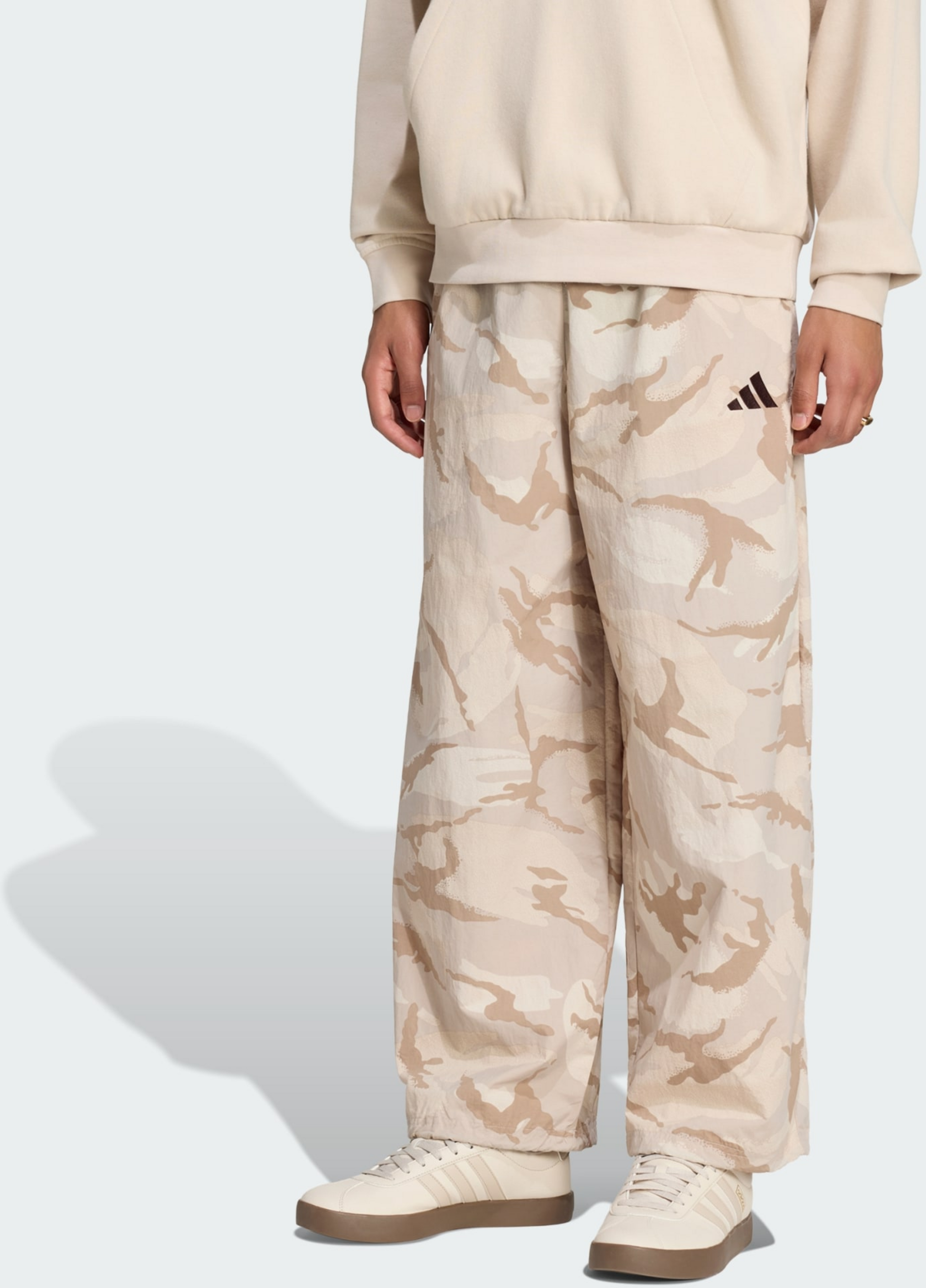 ADIDAS, Adidas Seasonal Essentials Camo Woven Parachute Byxor