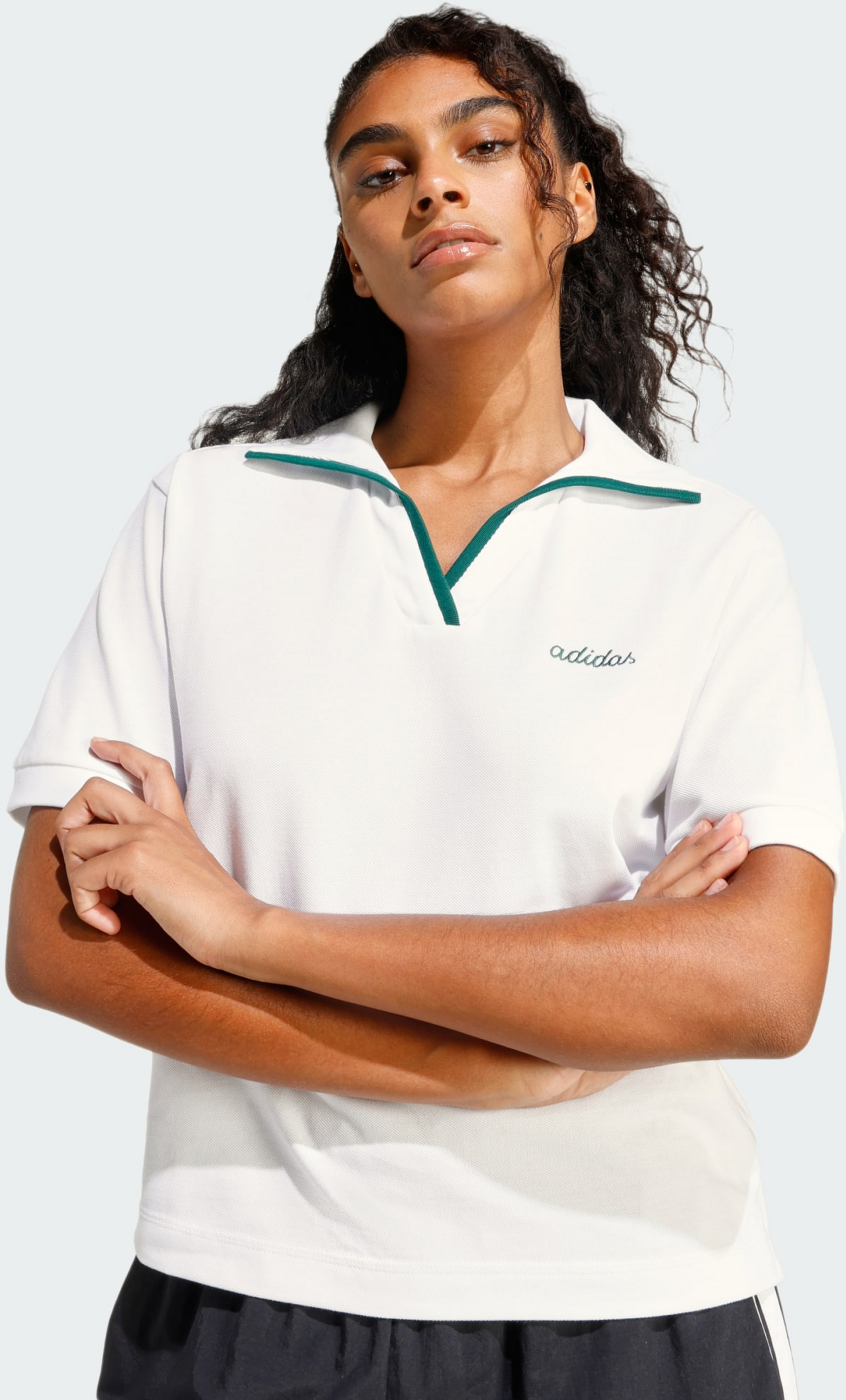 ADIDAS, Adidas Seasonal Essentials Colorpop Pikétröja Med Broderad Grafik