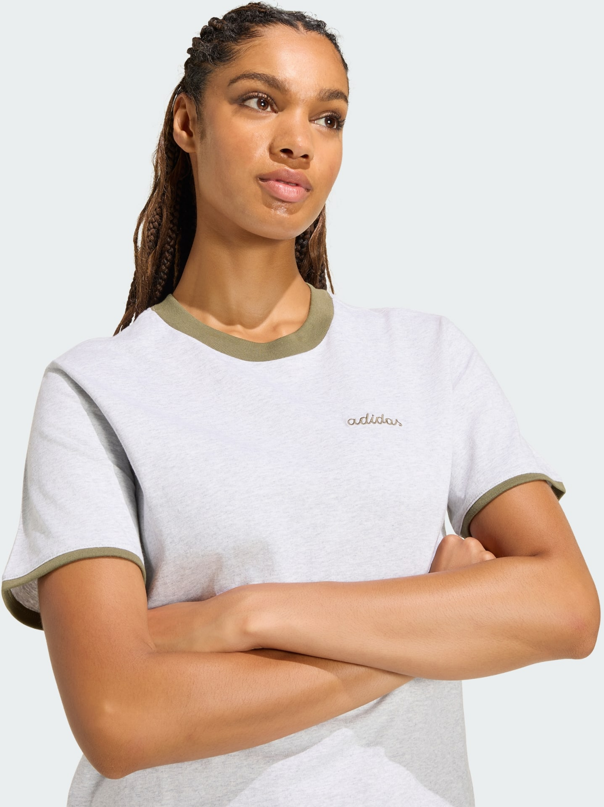 ADIDAS, Adidas Seasonal Essentials Colorpop T-shirt Med Broderad Grafik