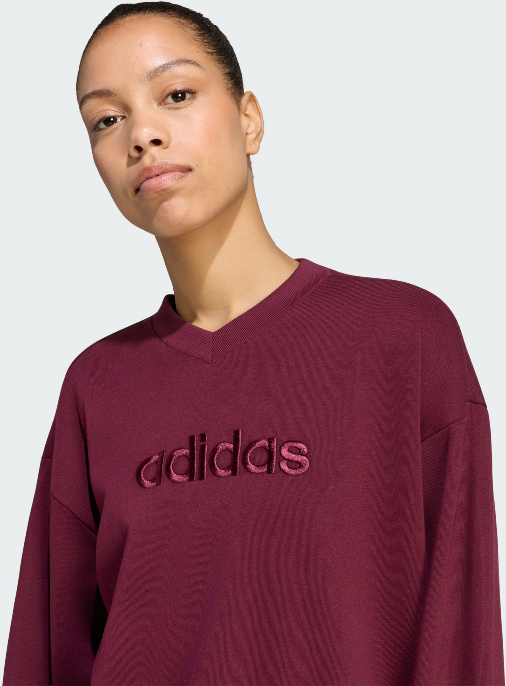 ADIDAS, Adidas Seasonal Essentials Satin V-ringad Sweatshirt