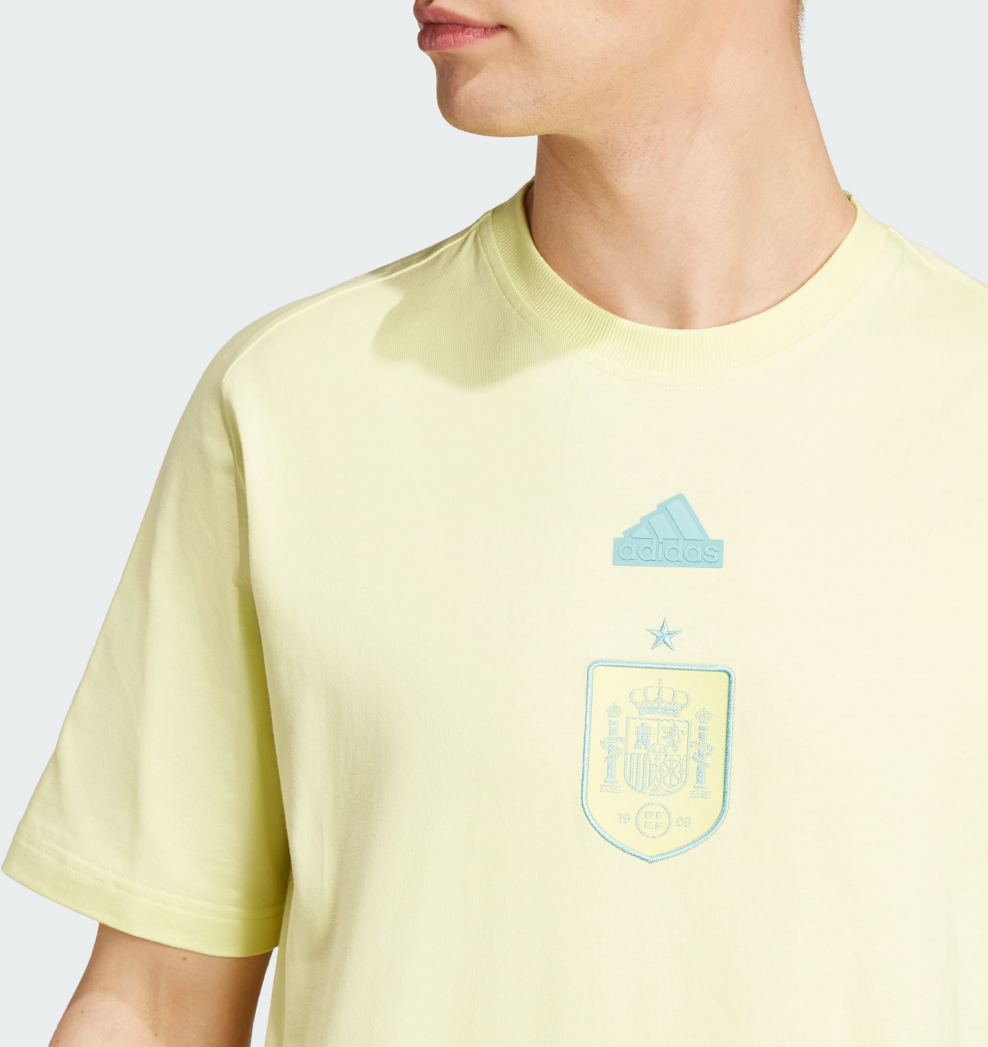 ADIDAS, Adidas Spain Travel T-shirt