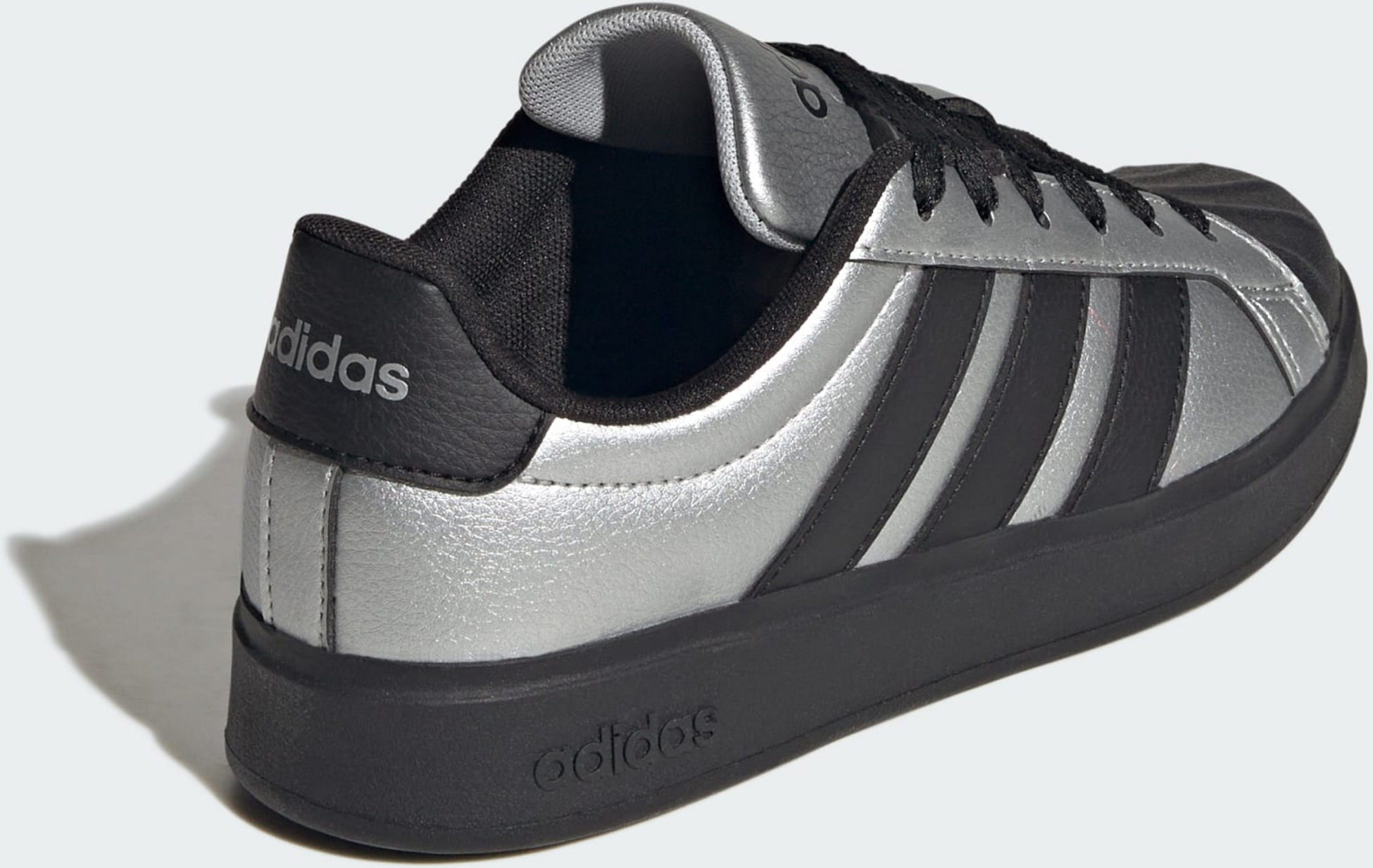 ADIDAS, Adidas Streettalk