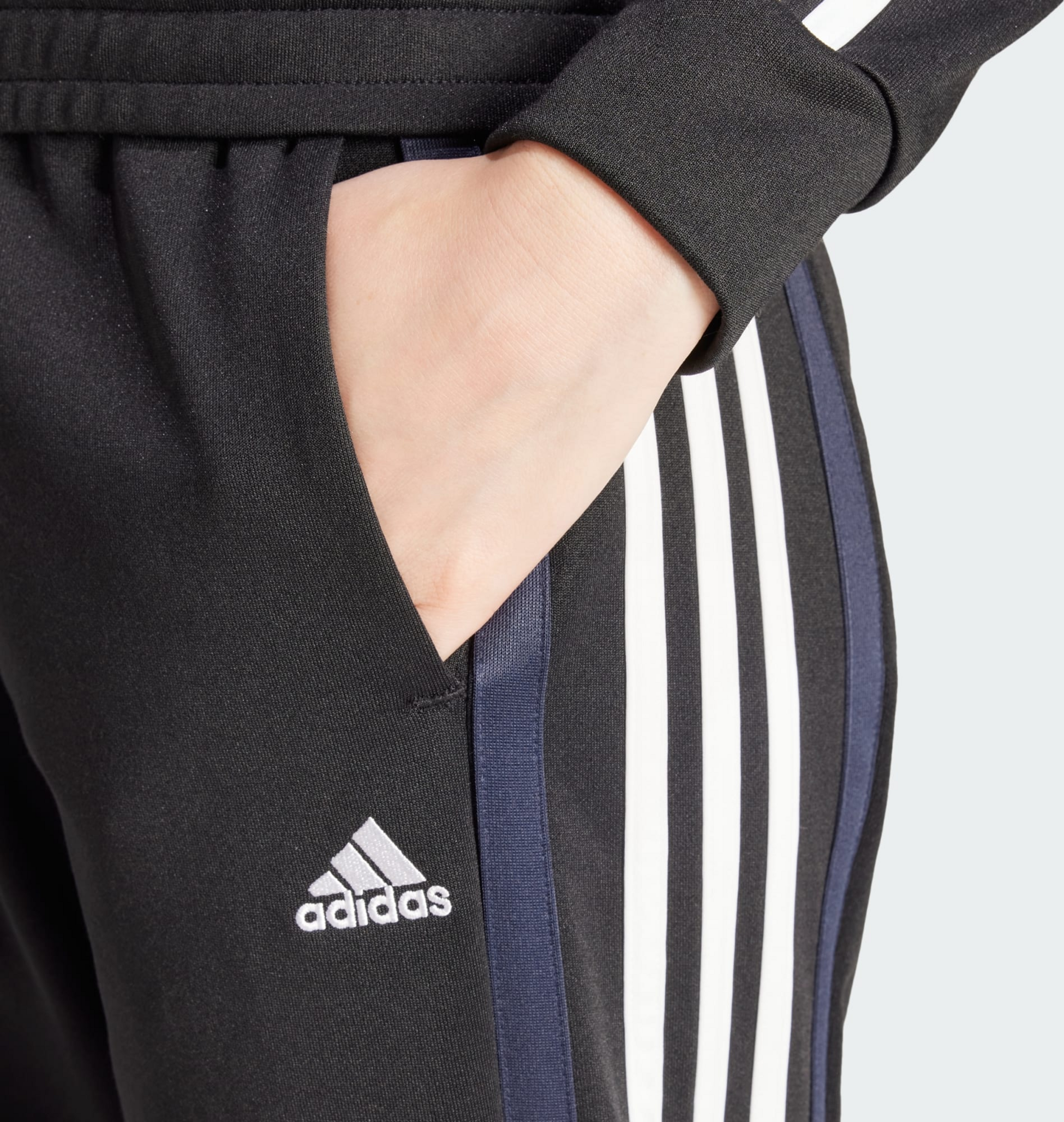 ADIDAS, Adidas Teamsport Träningsställ