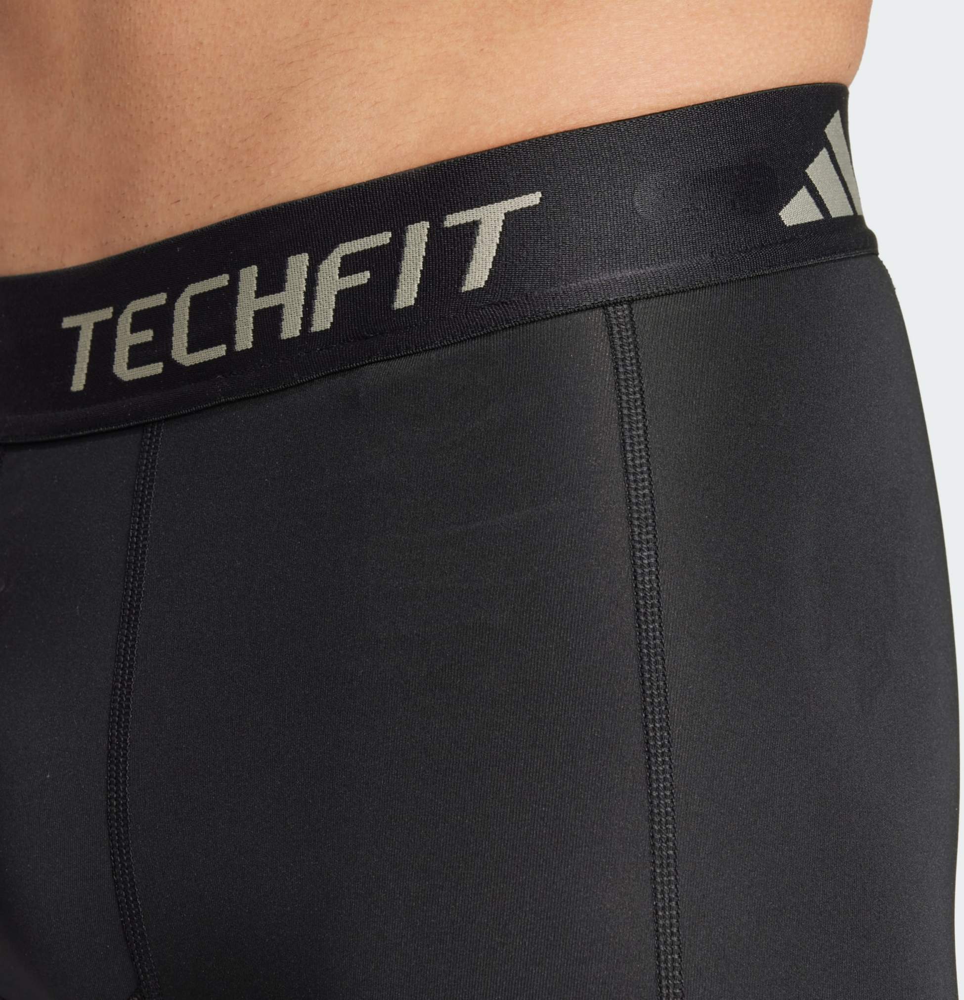 ADIDAS, Adidas Techfit Korta Kompressionstights För Träning