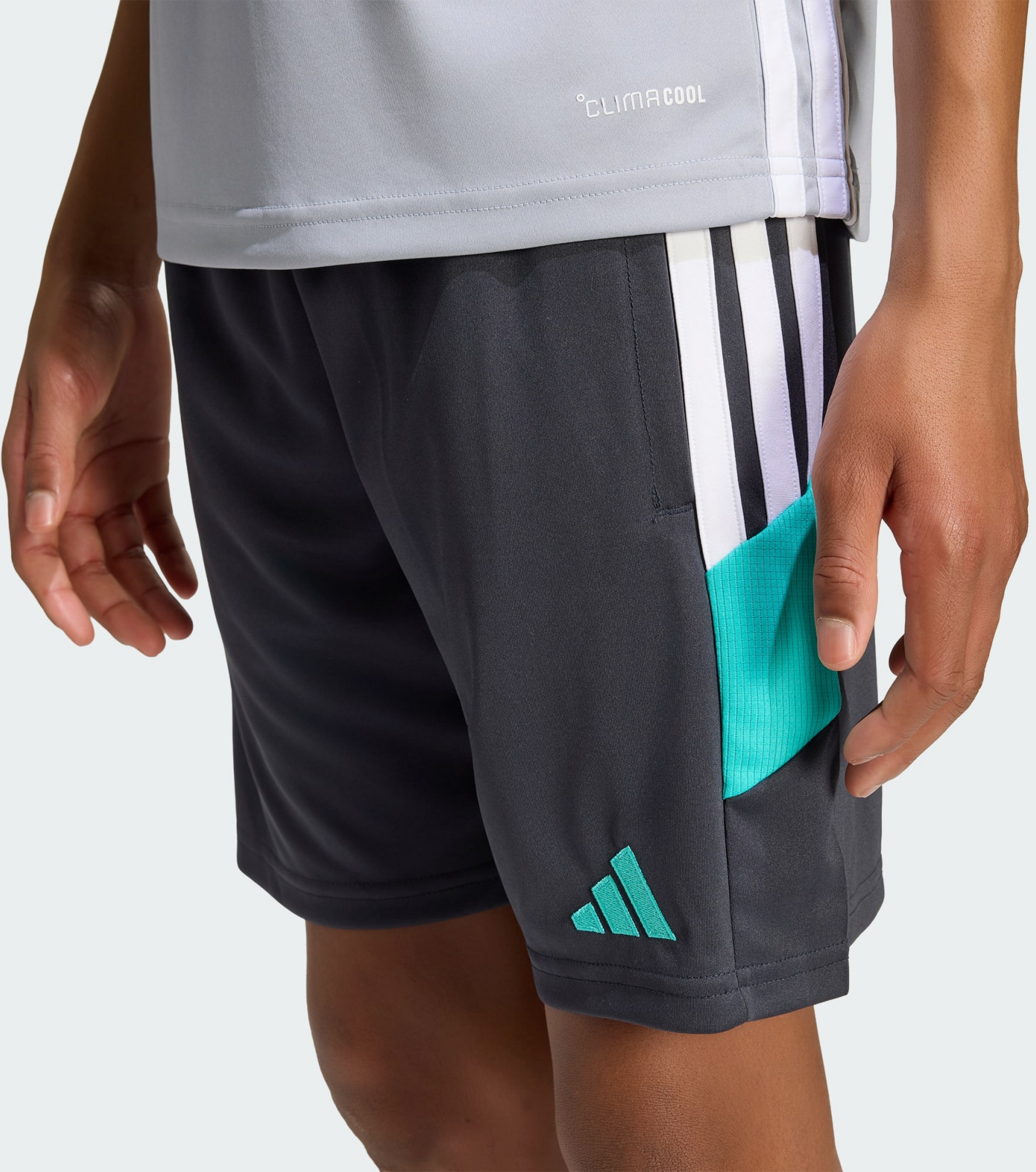 ADIDAS, Adidas Tiro 26 Essentials Shorts F&ouml;r Barn
