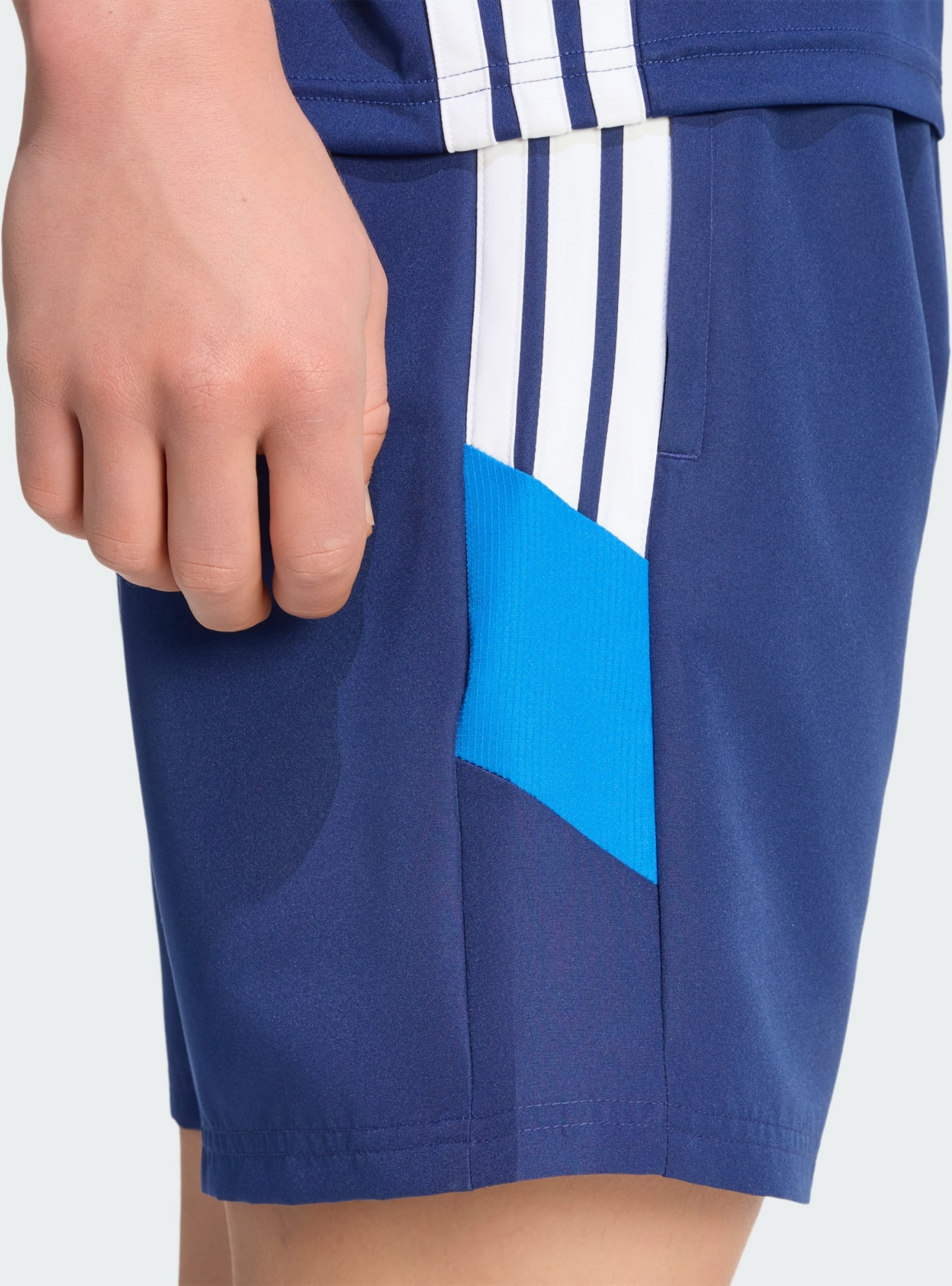 ADIDAS, Adidas Tiro 26 Essentials Shorts I V&auml;vt Material