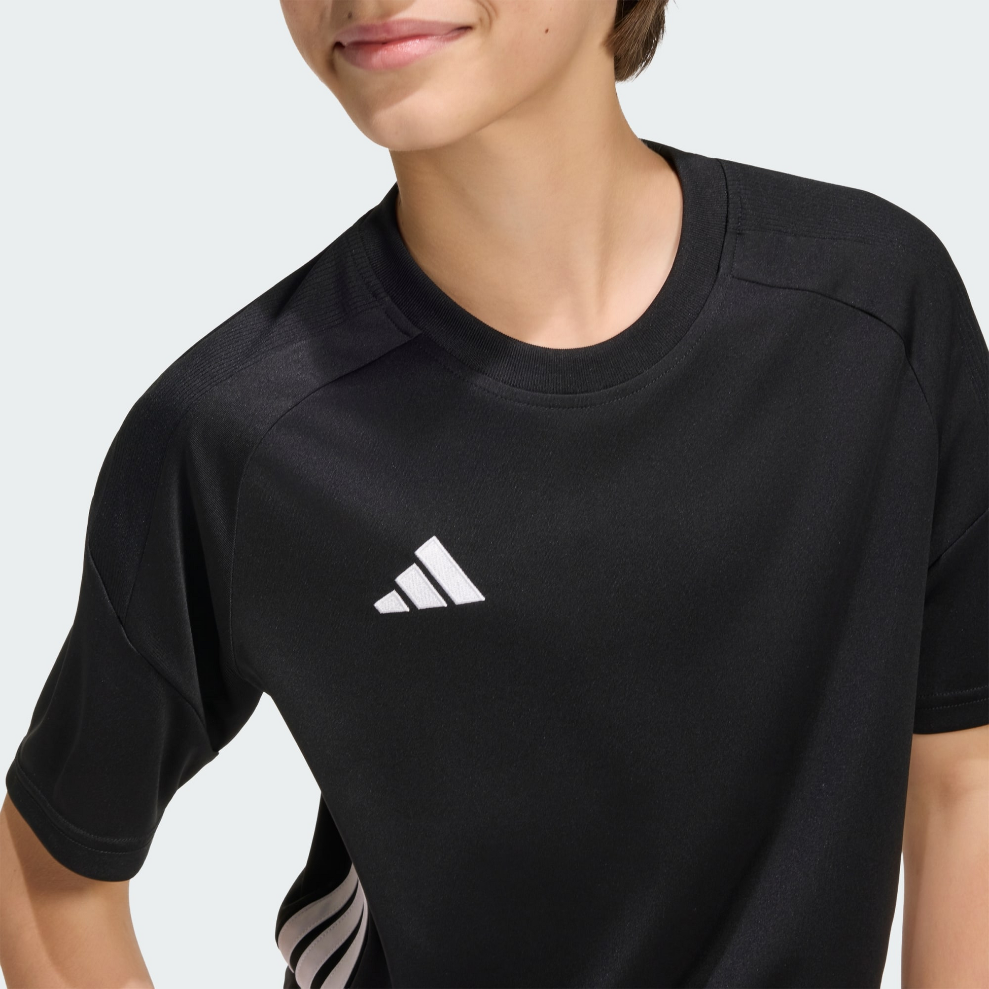 ADIDAS, Adidas Tiro 26 Essentials Tr&ouml;ja F&ouml;r Barn