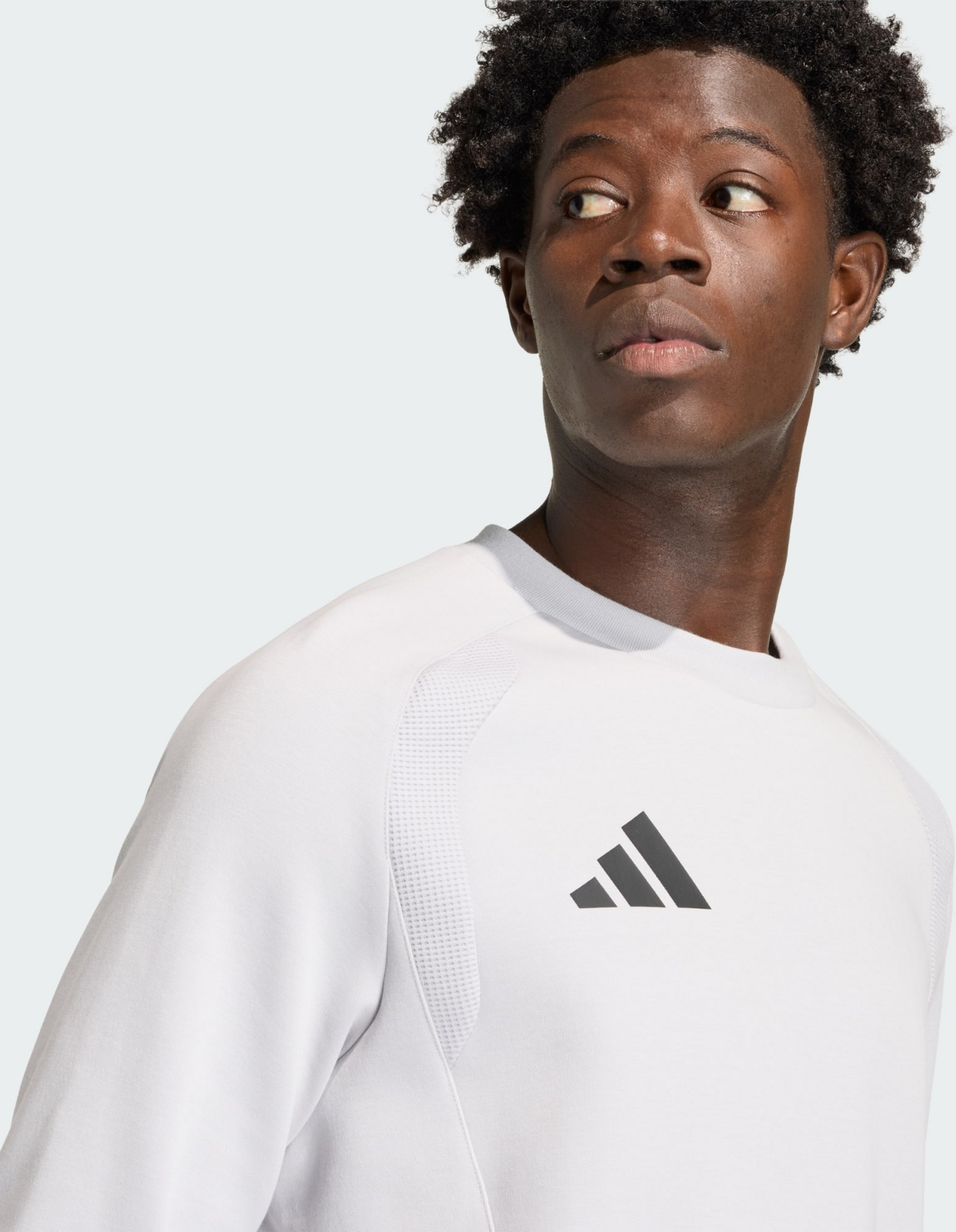 ADIDAS, Adidas Tiro Travel Tr&ouml;ja Med Rund Hals