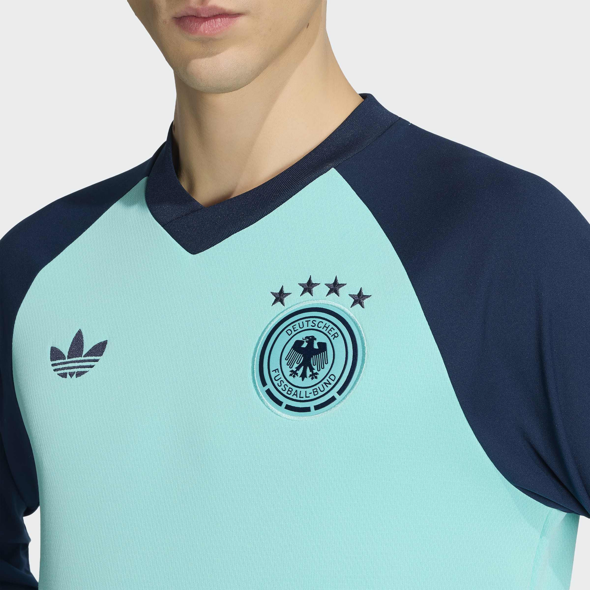 ADIDAS, Adidas Tyskland 26 Away Pre-match Warm Tr&ouml;ja