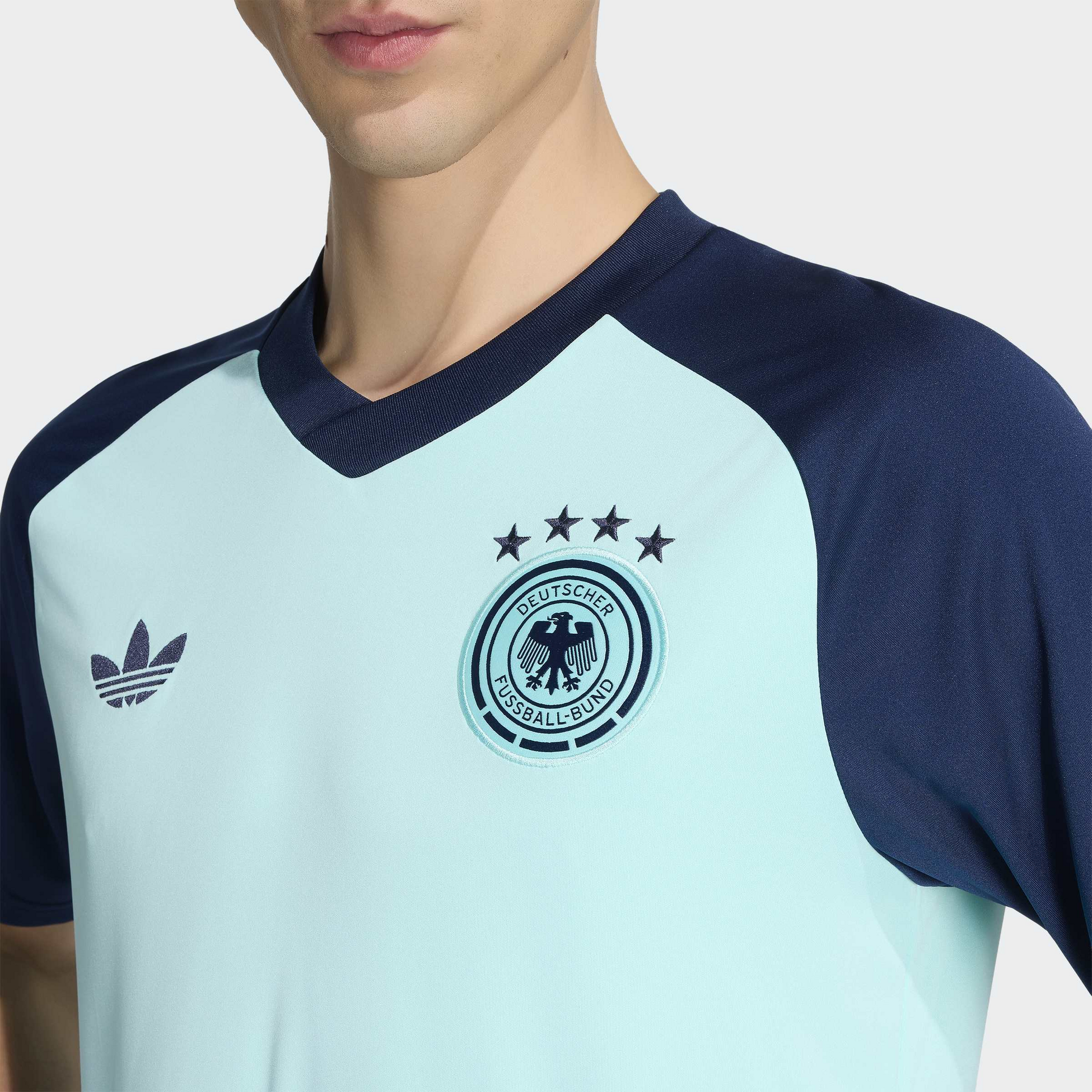 ADIDAS, Adidas Tyskland 26 Uppv&auml;rmningstr&ouml;ja