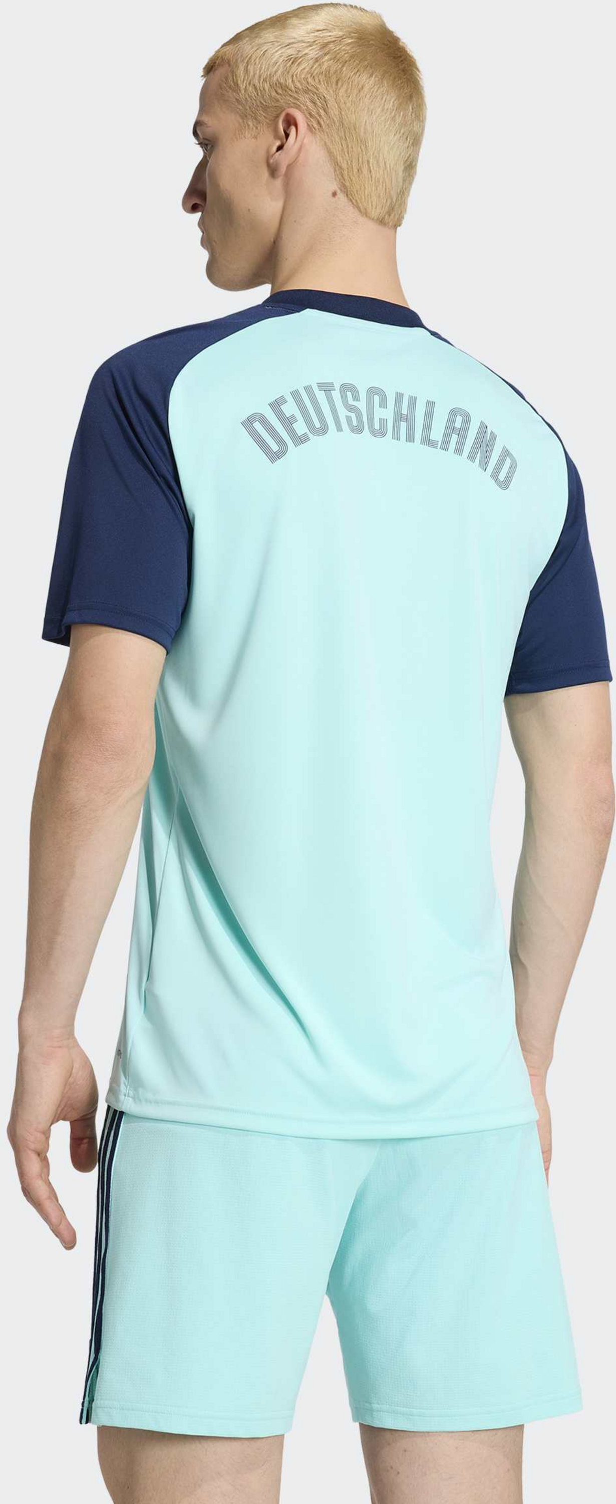 ADIDAS, Adidas Tyskland 26 Uppv&auml;rmningstr&ouml;ja