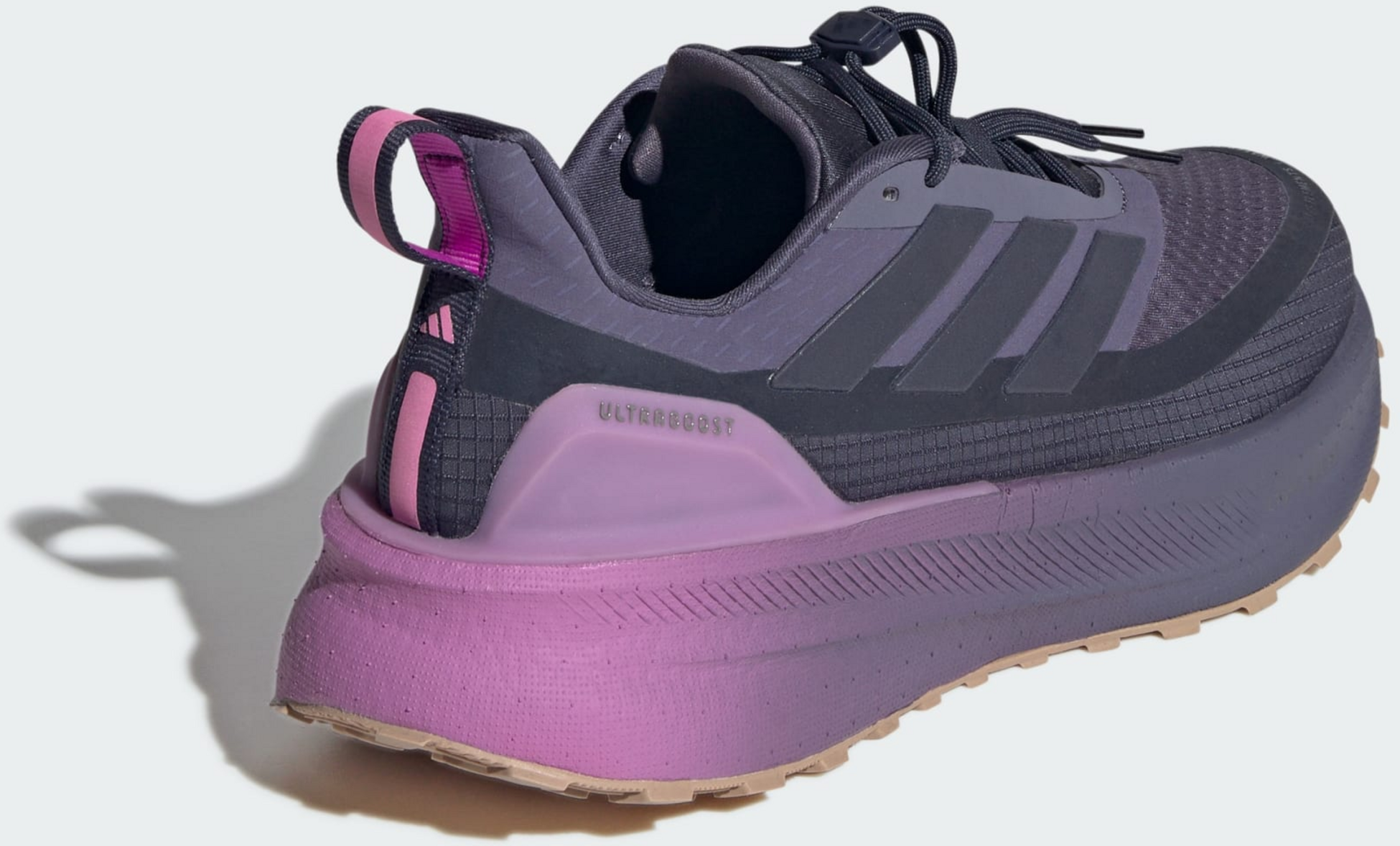 ADIDAS, Adidas Ultraboost Skor