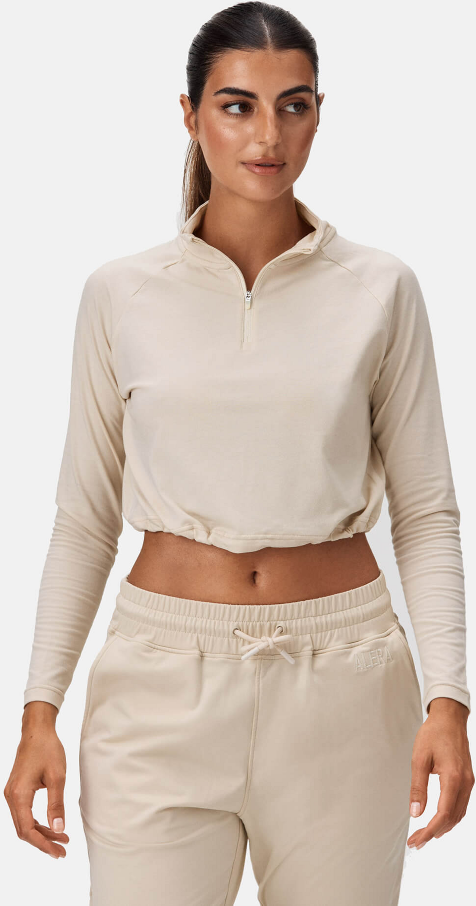 ALERA, Aesthetic Cropped 1/4 Zip