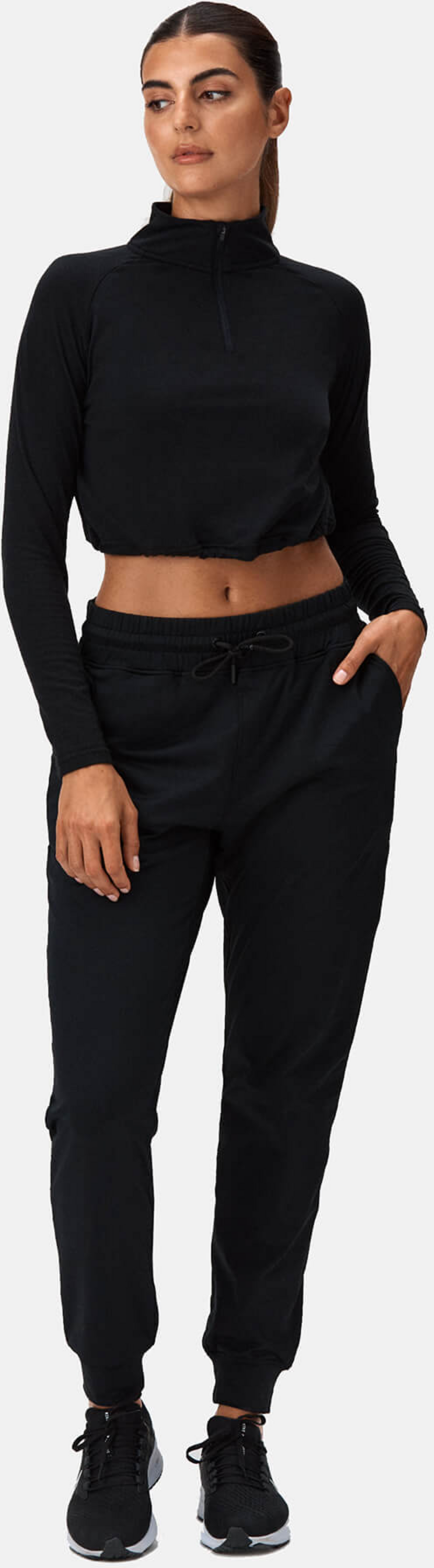 ALERA, Aesthetic Jogger