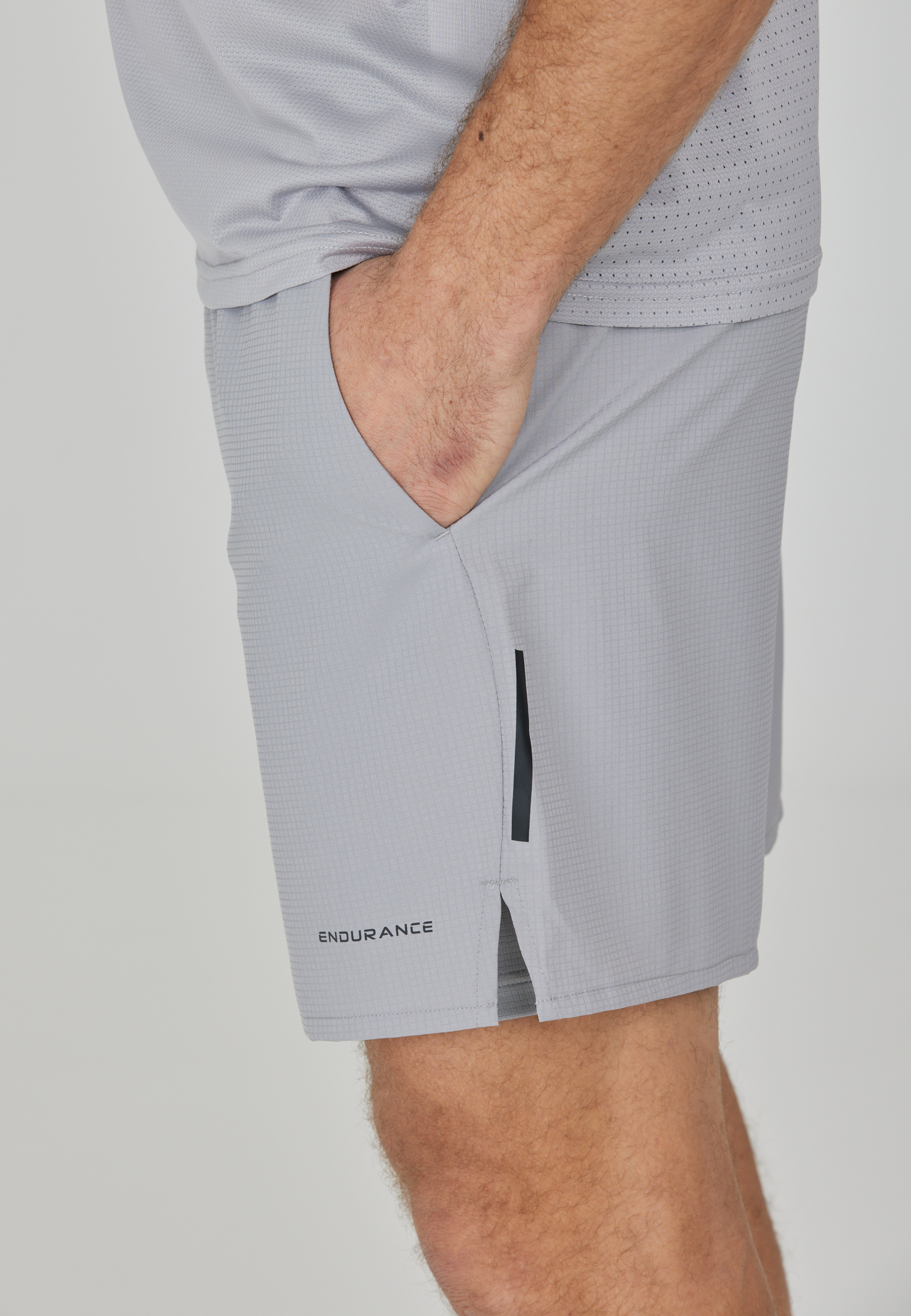 ENDURANCE, Air Shorts