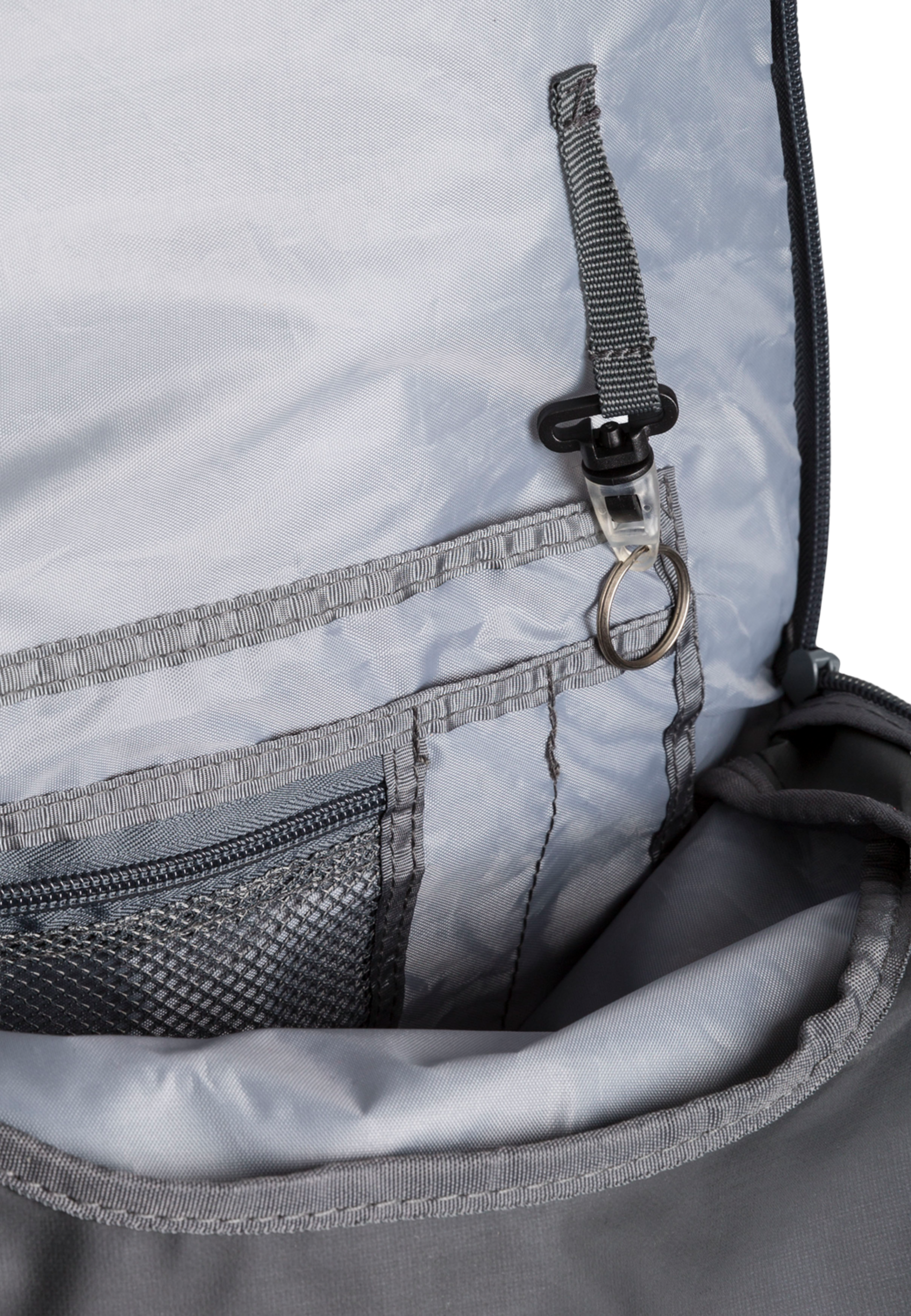 TRESPASS, Albus - Reppu