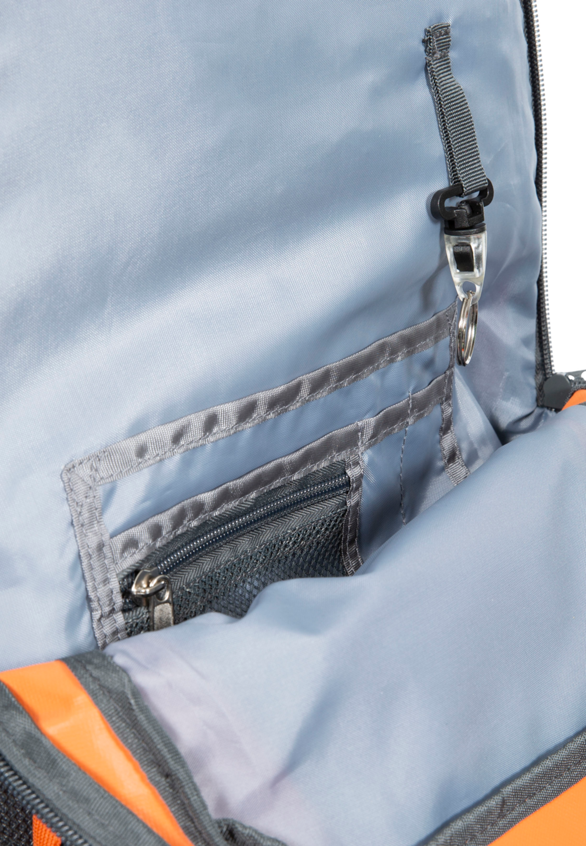 TRESPASS, Albus - Reppu