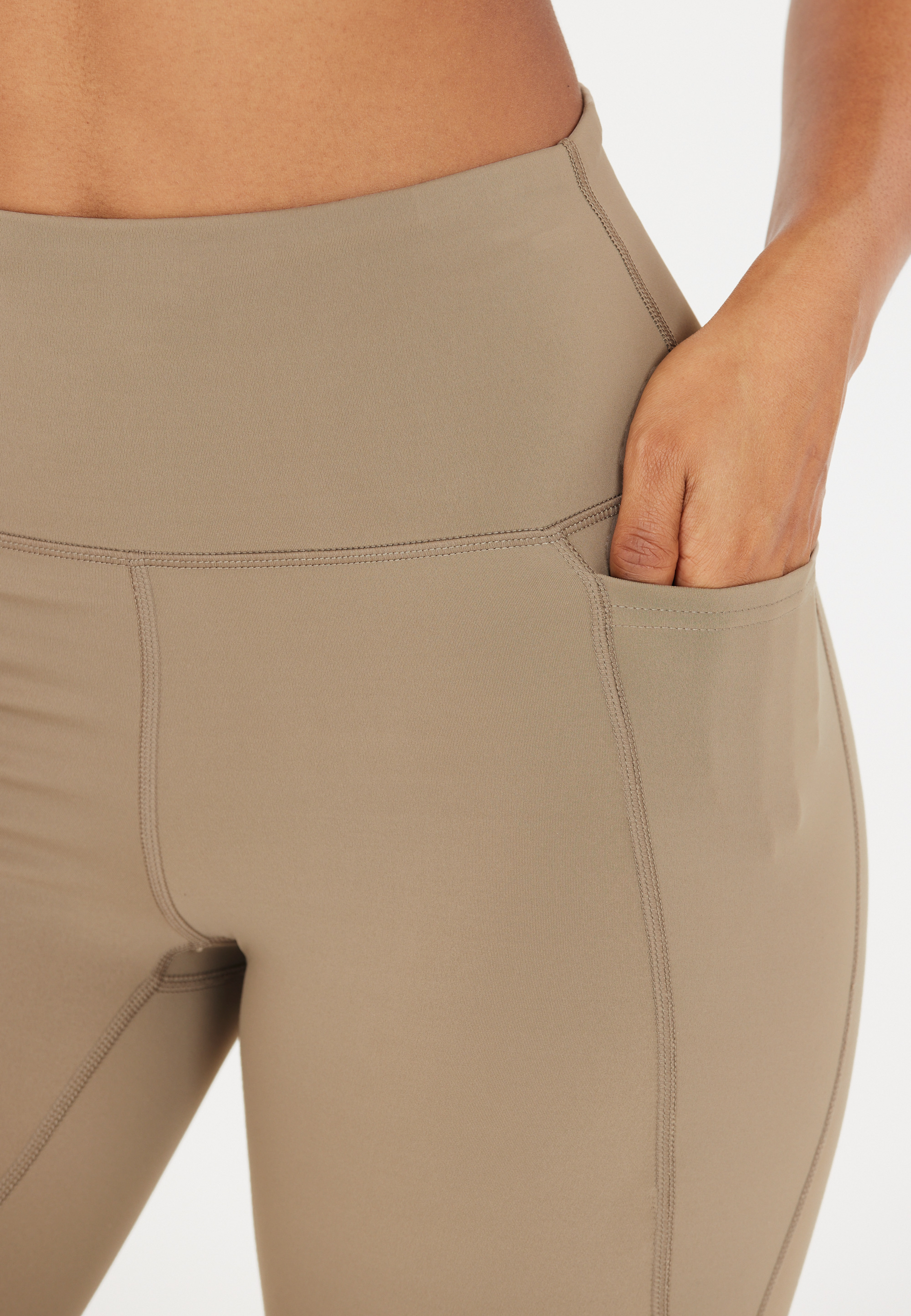 ATHLECIA, Aliya Tight