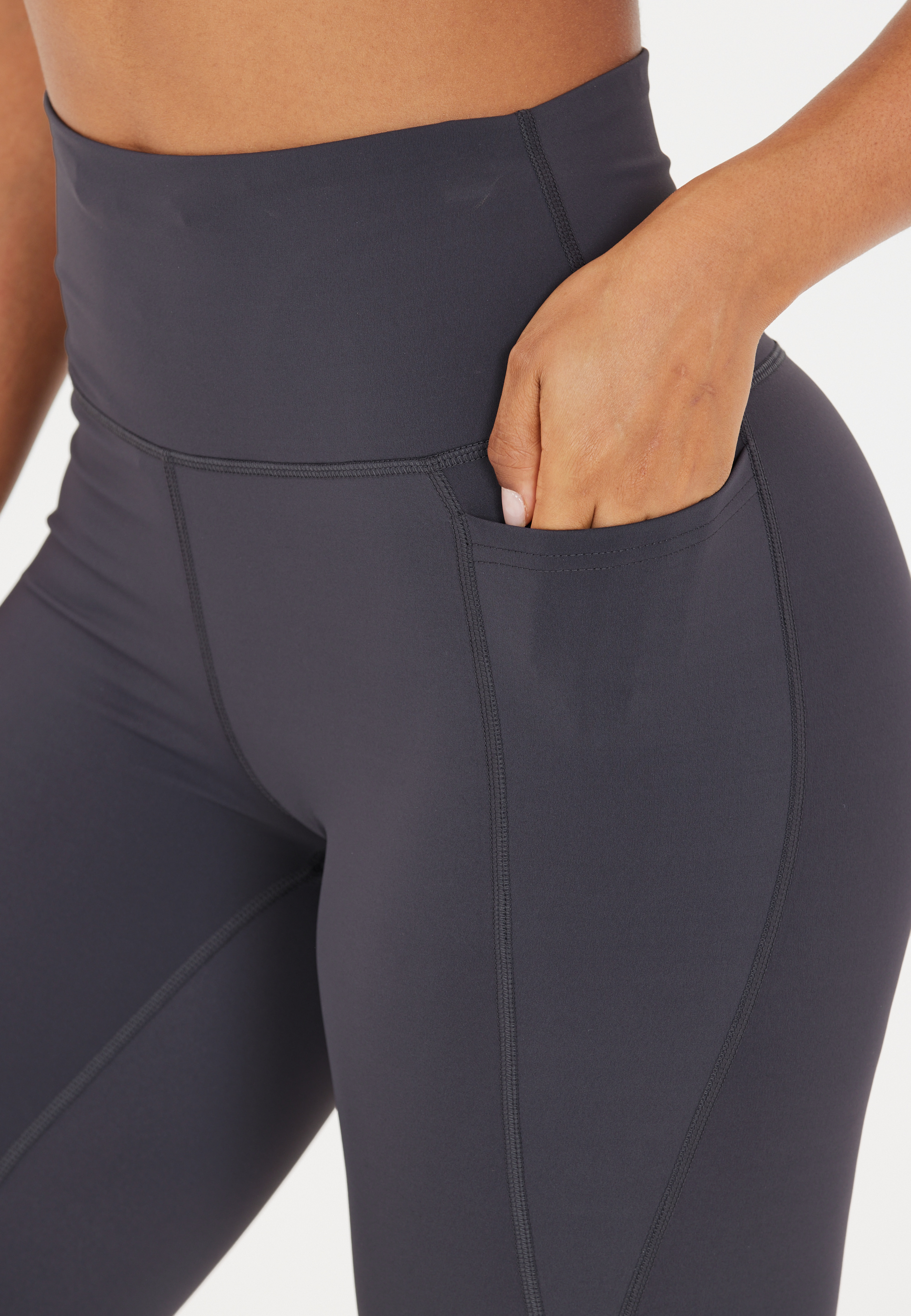 ATHLECIA, Aliya Tight