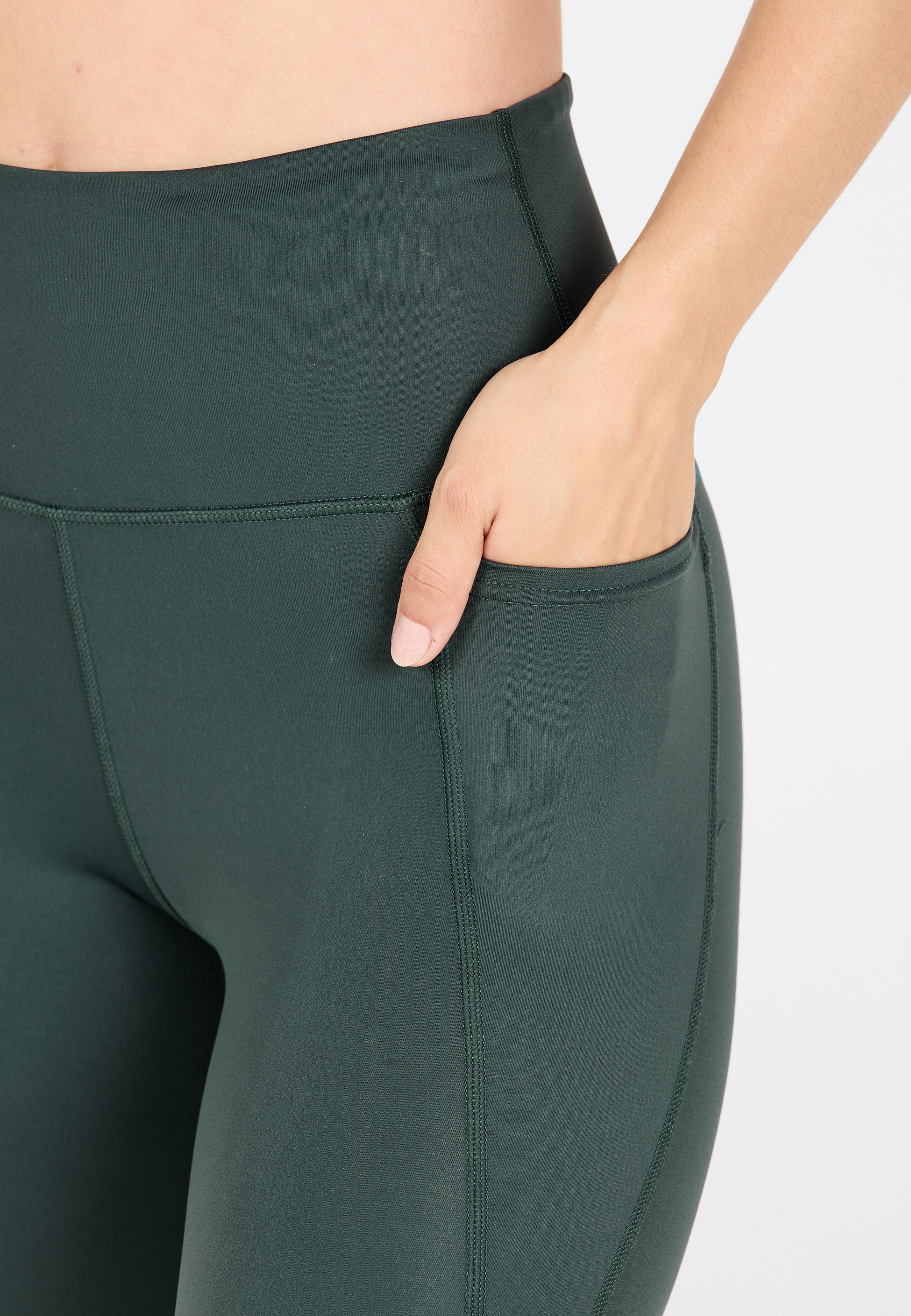 ATHLECIA, Aliya Tight