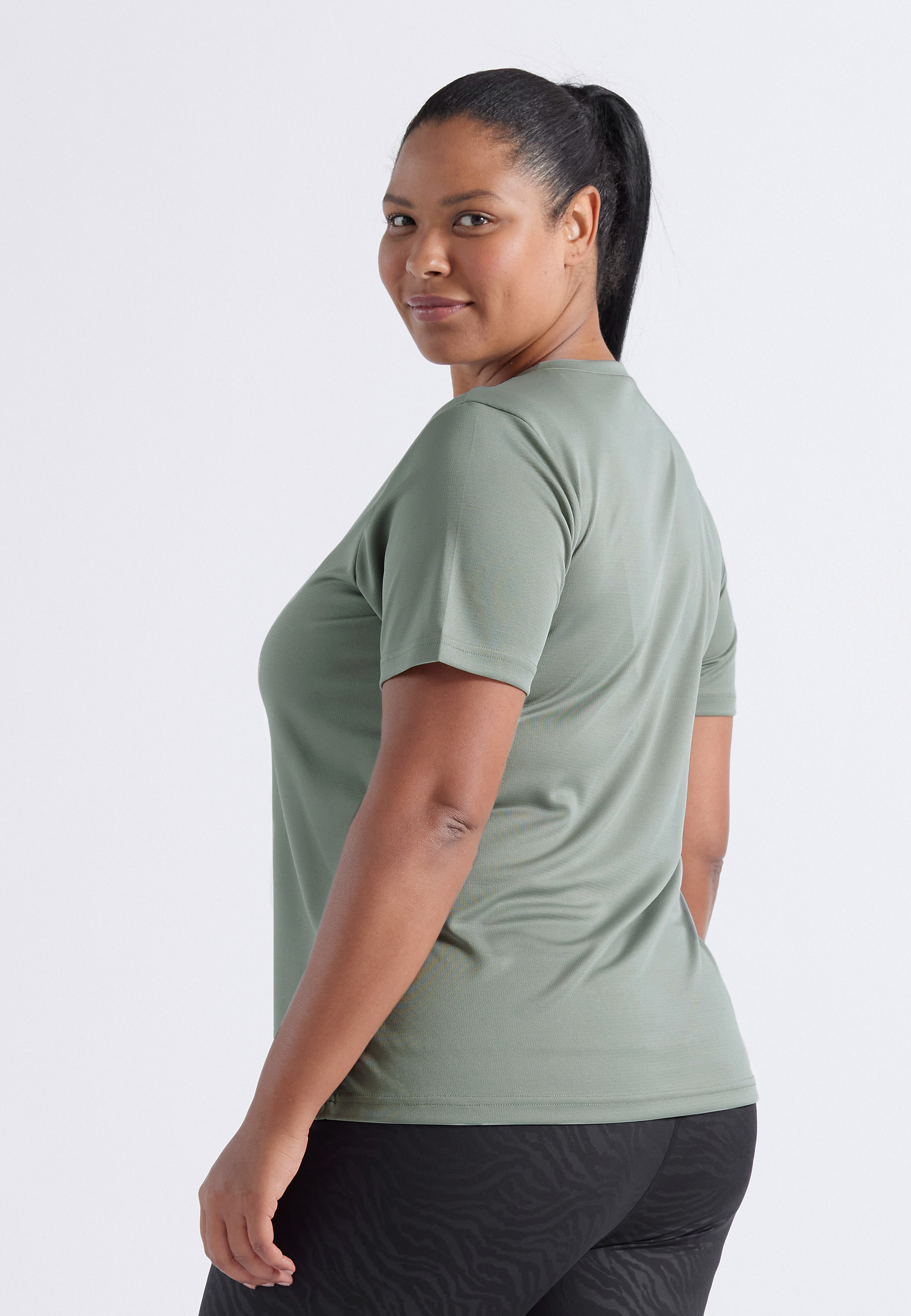 Q SPORTSWEAR, Annabelle Functional Shirt