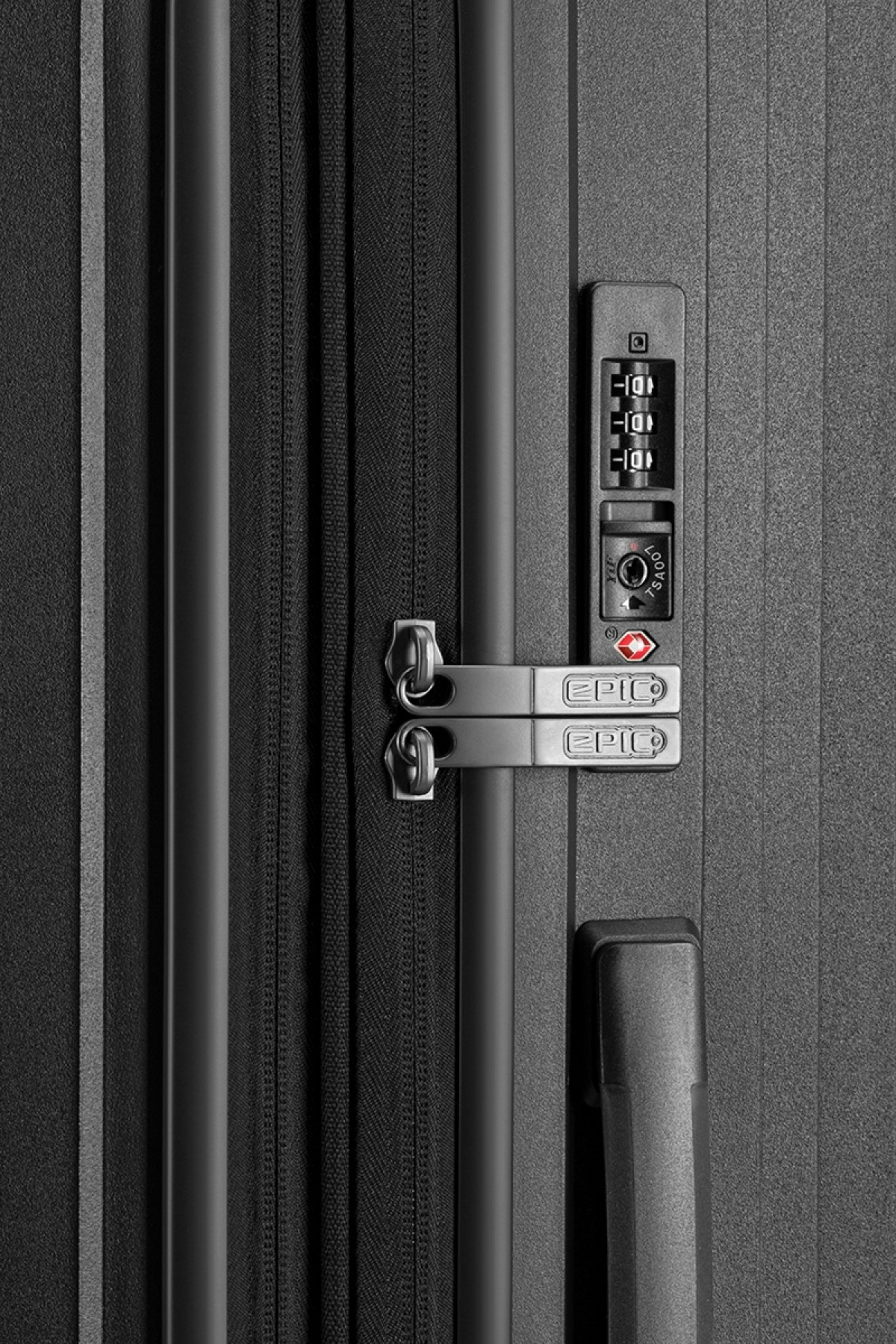 EPIC, Anthem Resv&auml;ska 73 cm