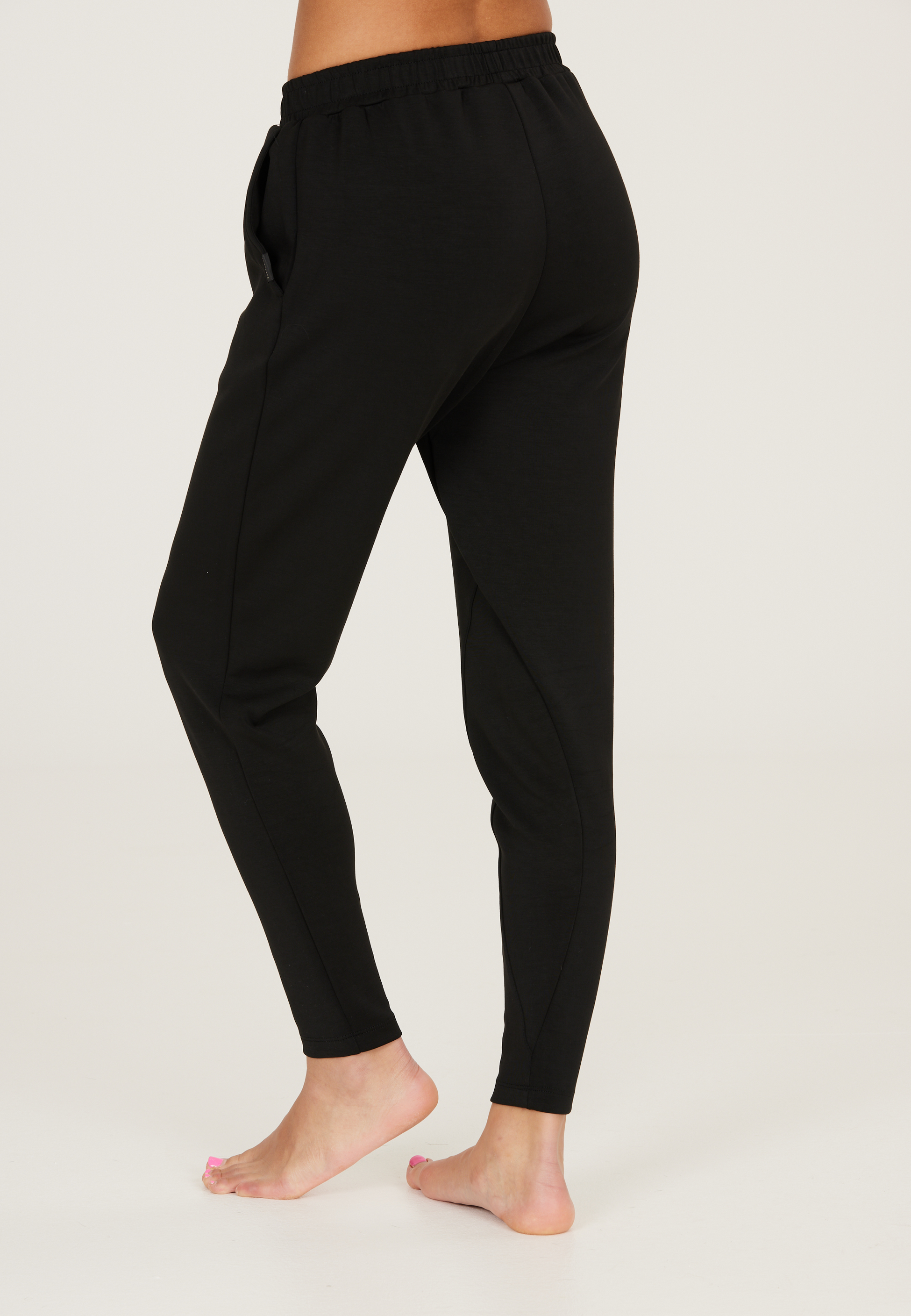 ATHLECIA, Aoma Training Pants