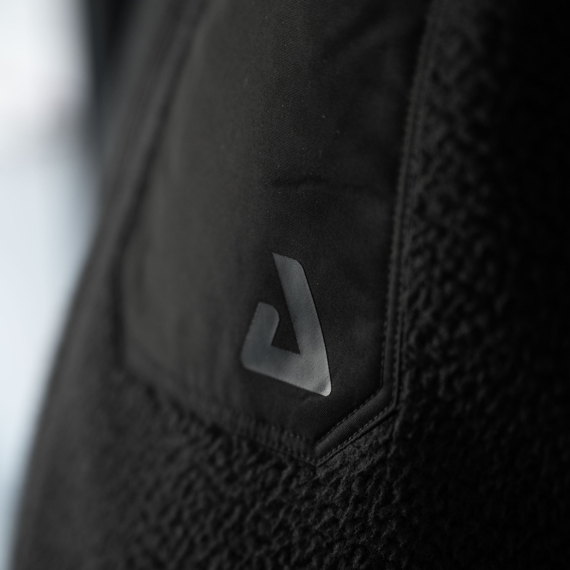 KOSA, Arc Pile Jacket Svart