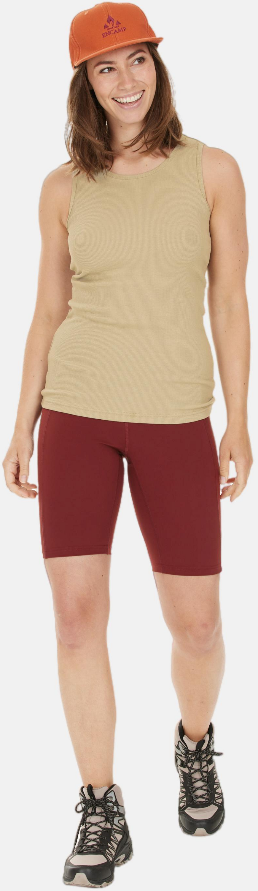 WHISTLER, Ariana Top