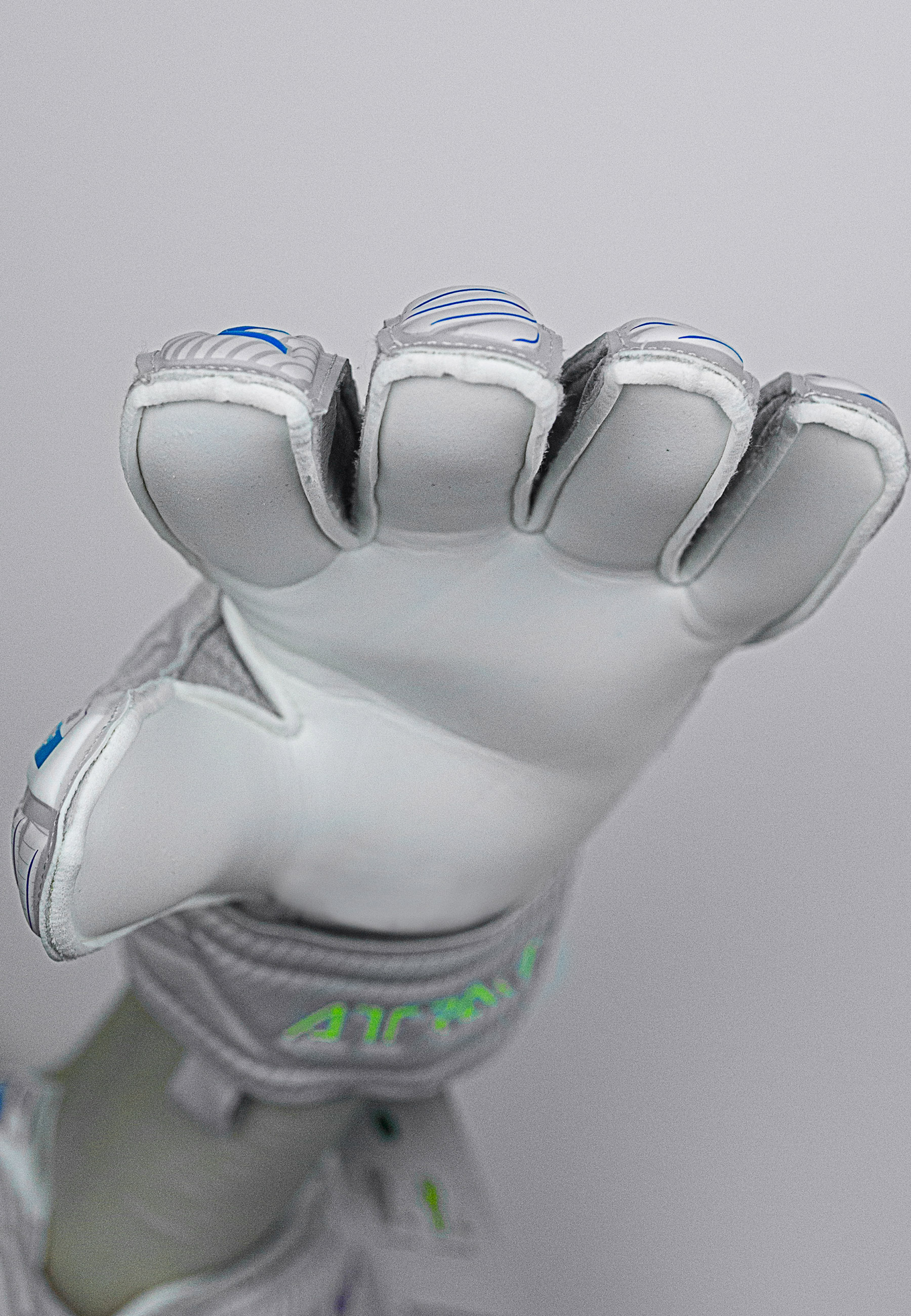 REUSCH, Attrakt Grip Finger Support