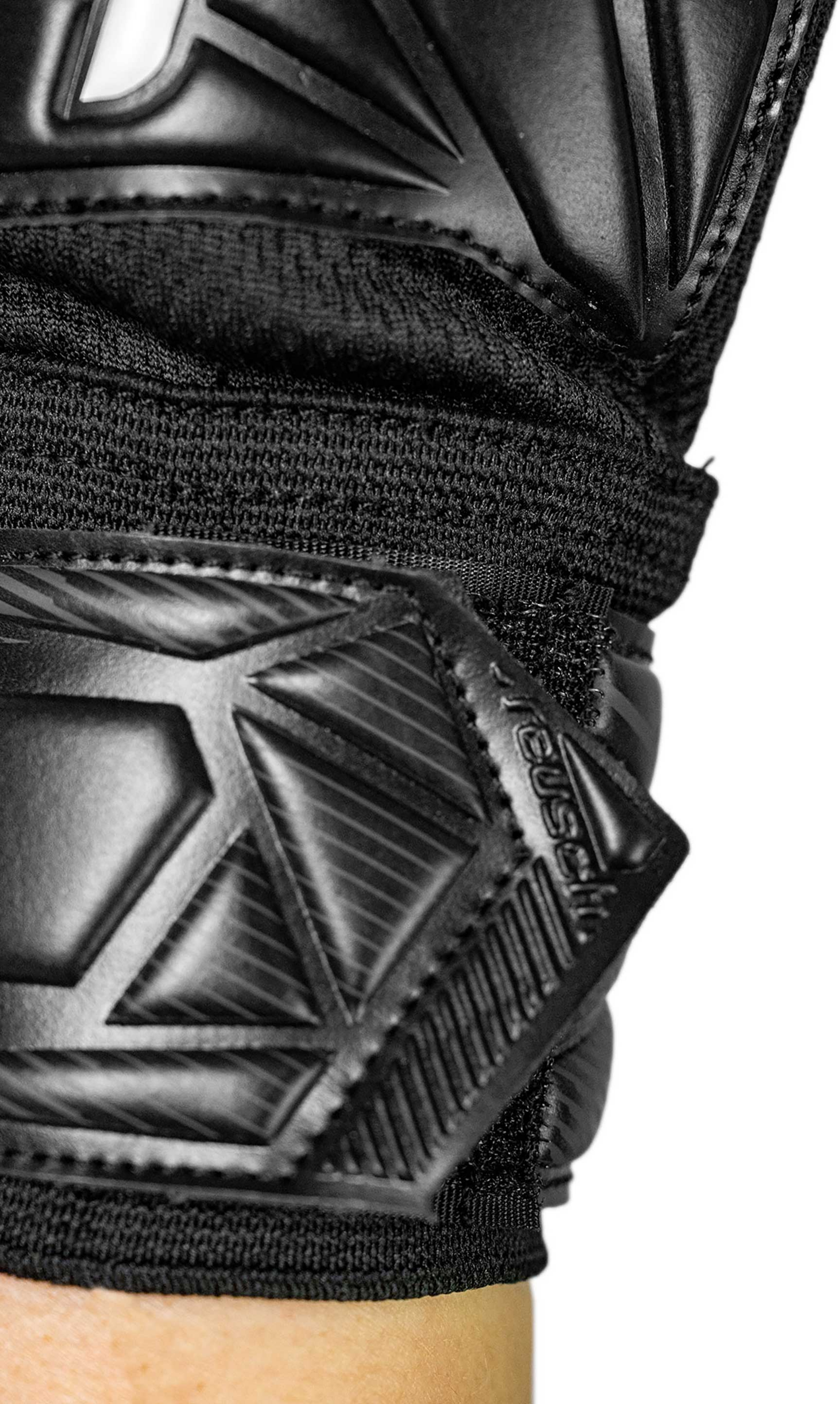 REUSCH, Attrakt Resist Junior