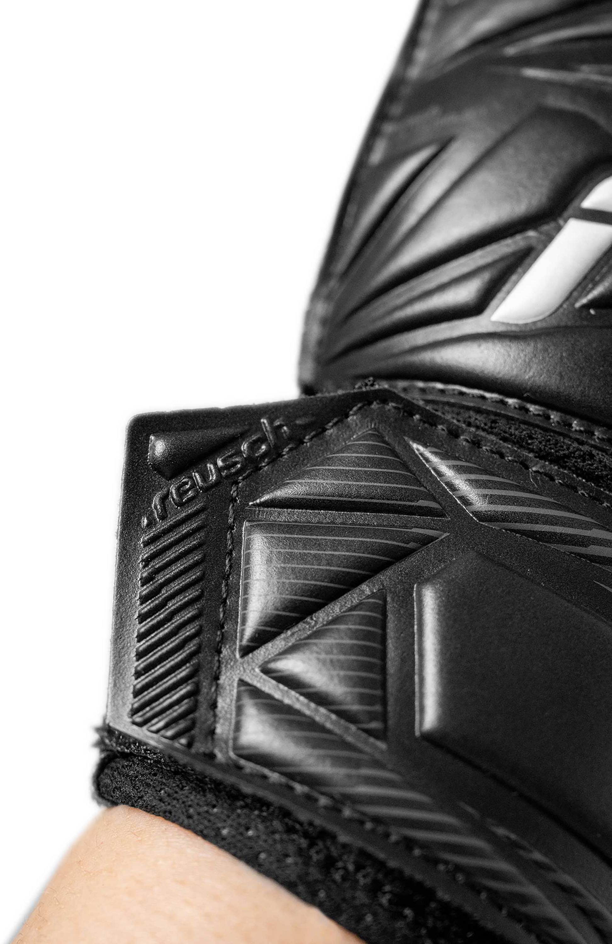 REUSCH, Attrakt Solid Junior