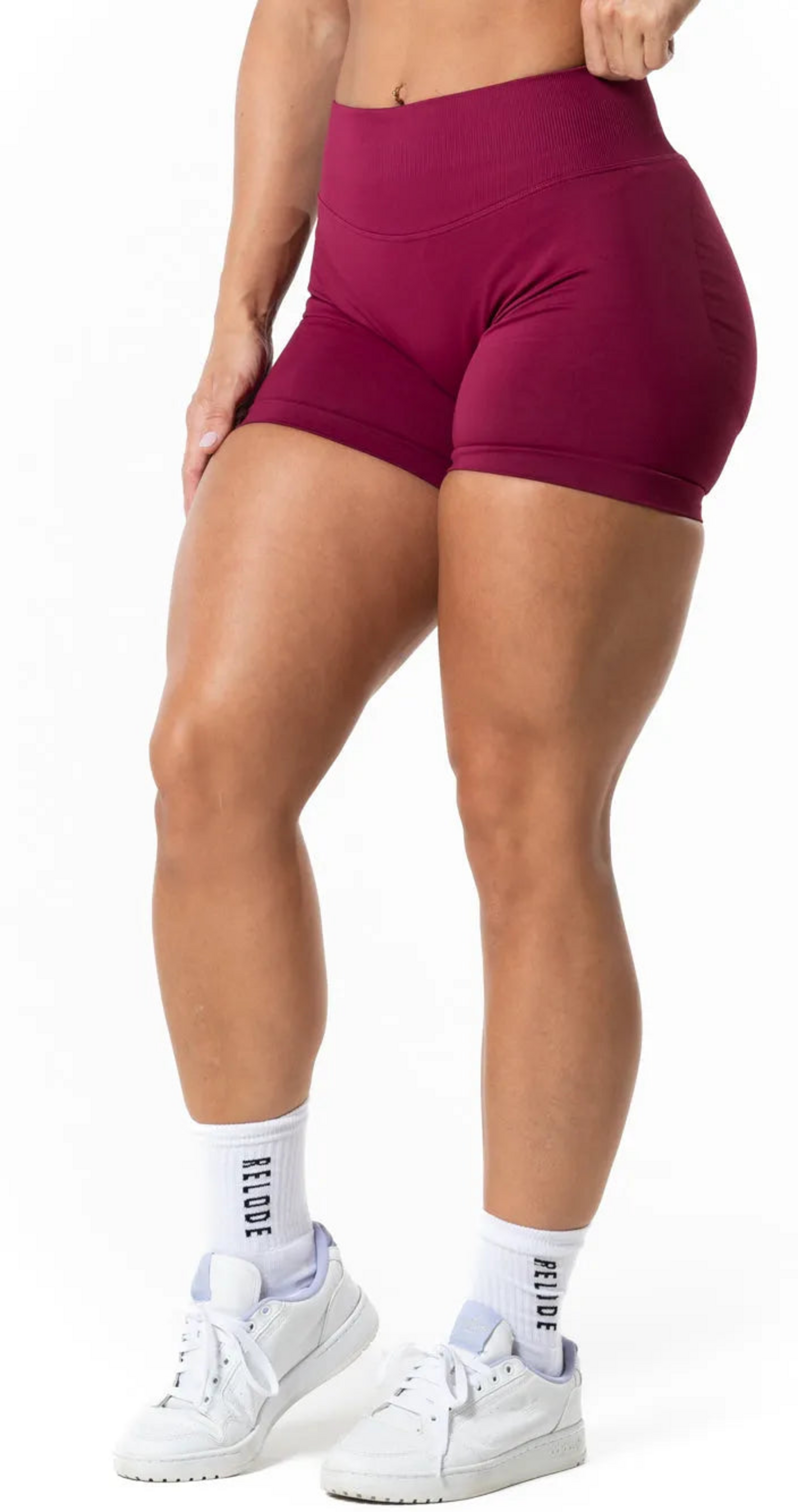 RELODE, Aura Seamless Scrunch Shorts - Cherry