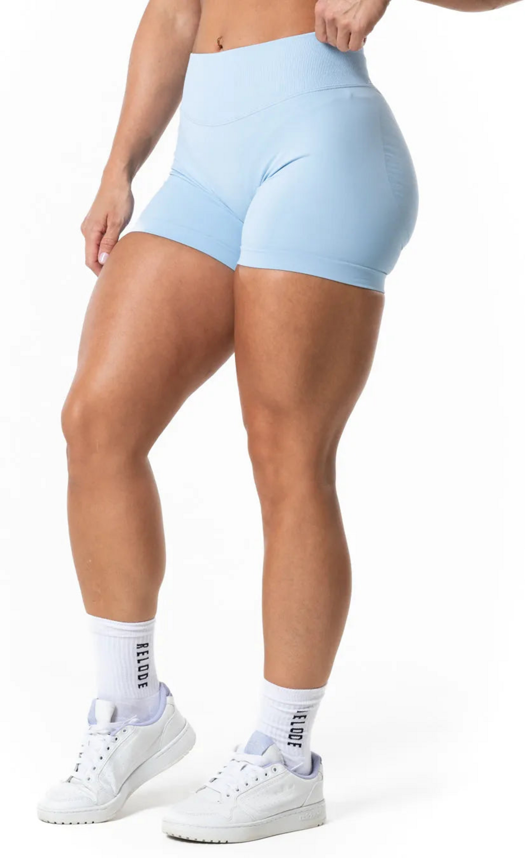 RELODE, Aura Seamless Scrunch Shorts - Light Blue