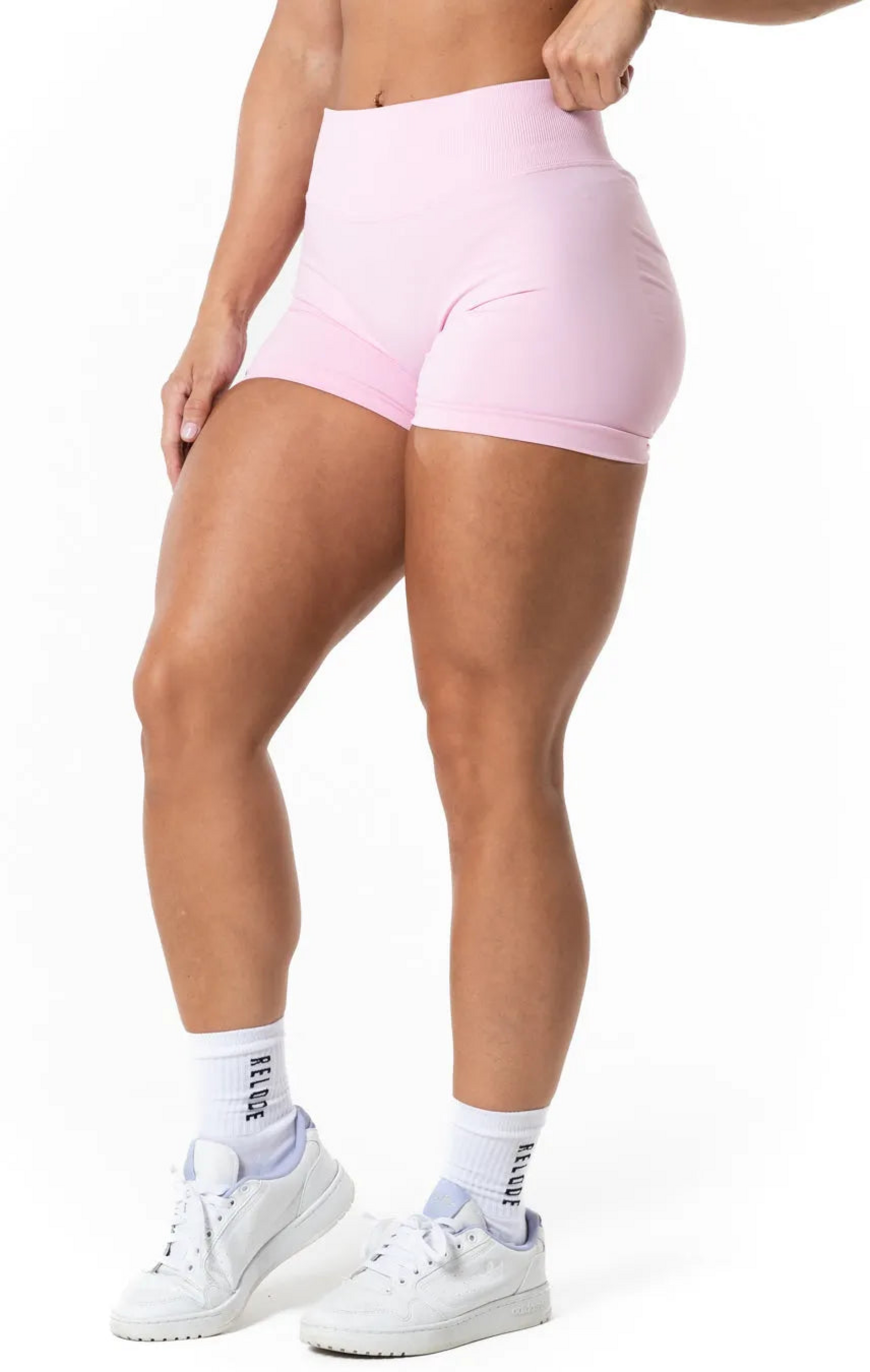 RELODE, Aura Seamless Scrunch Shorts - Light Pink