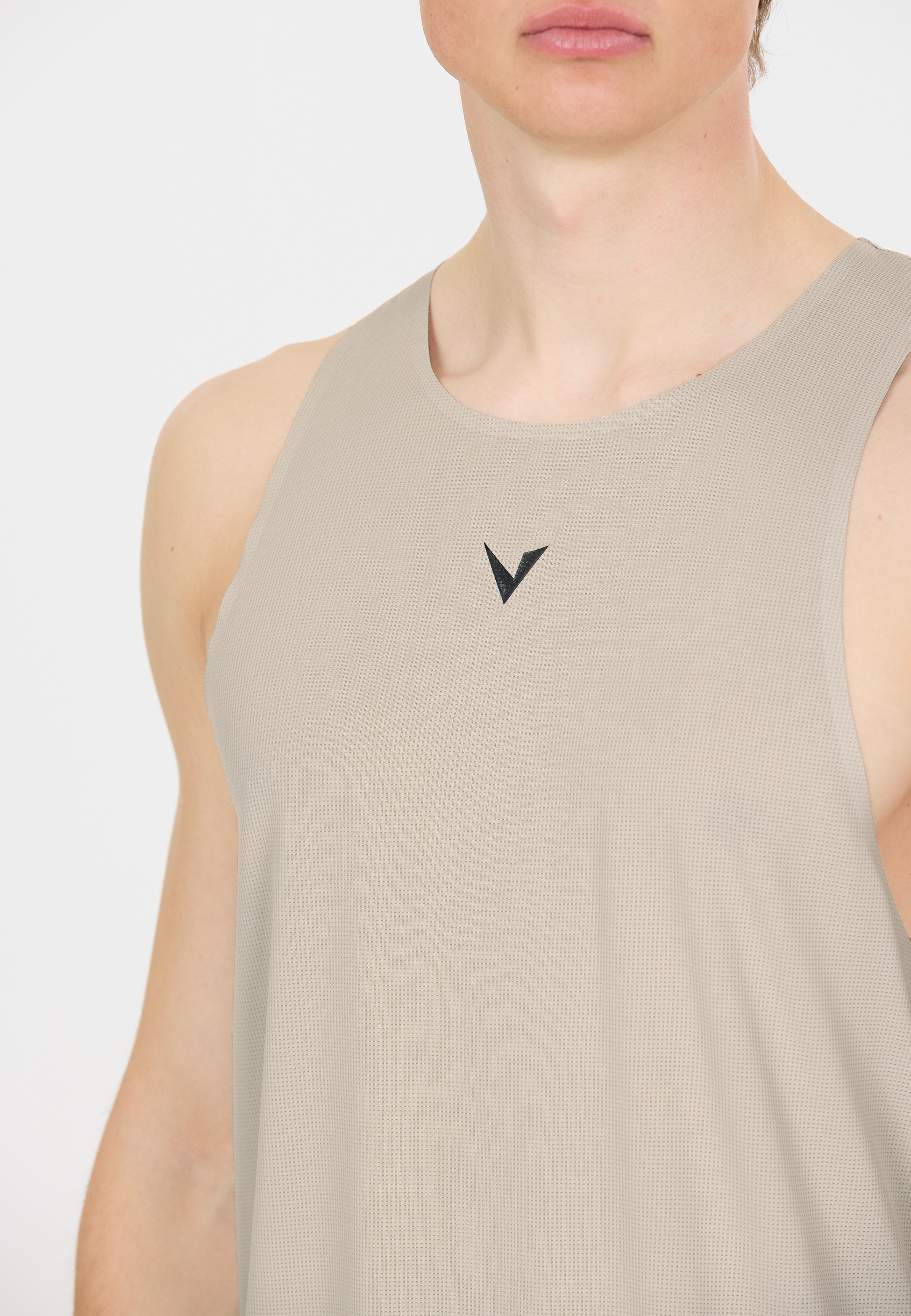 VIRTUS, Ayaan