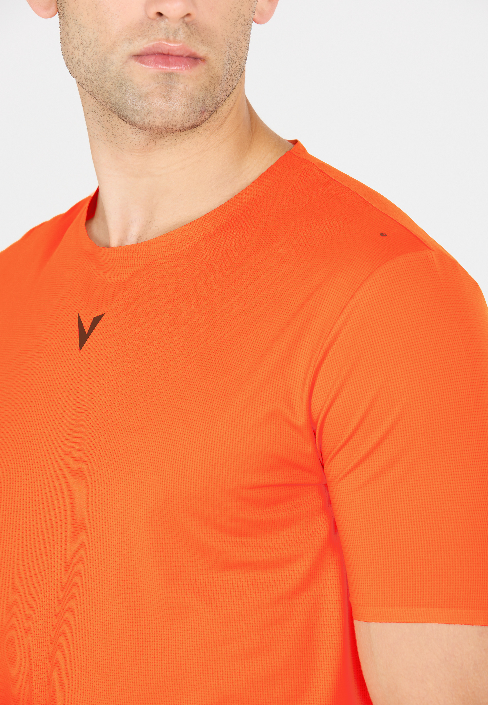 VIRTUS, Ayaan