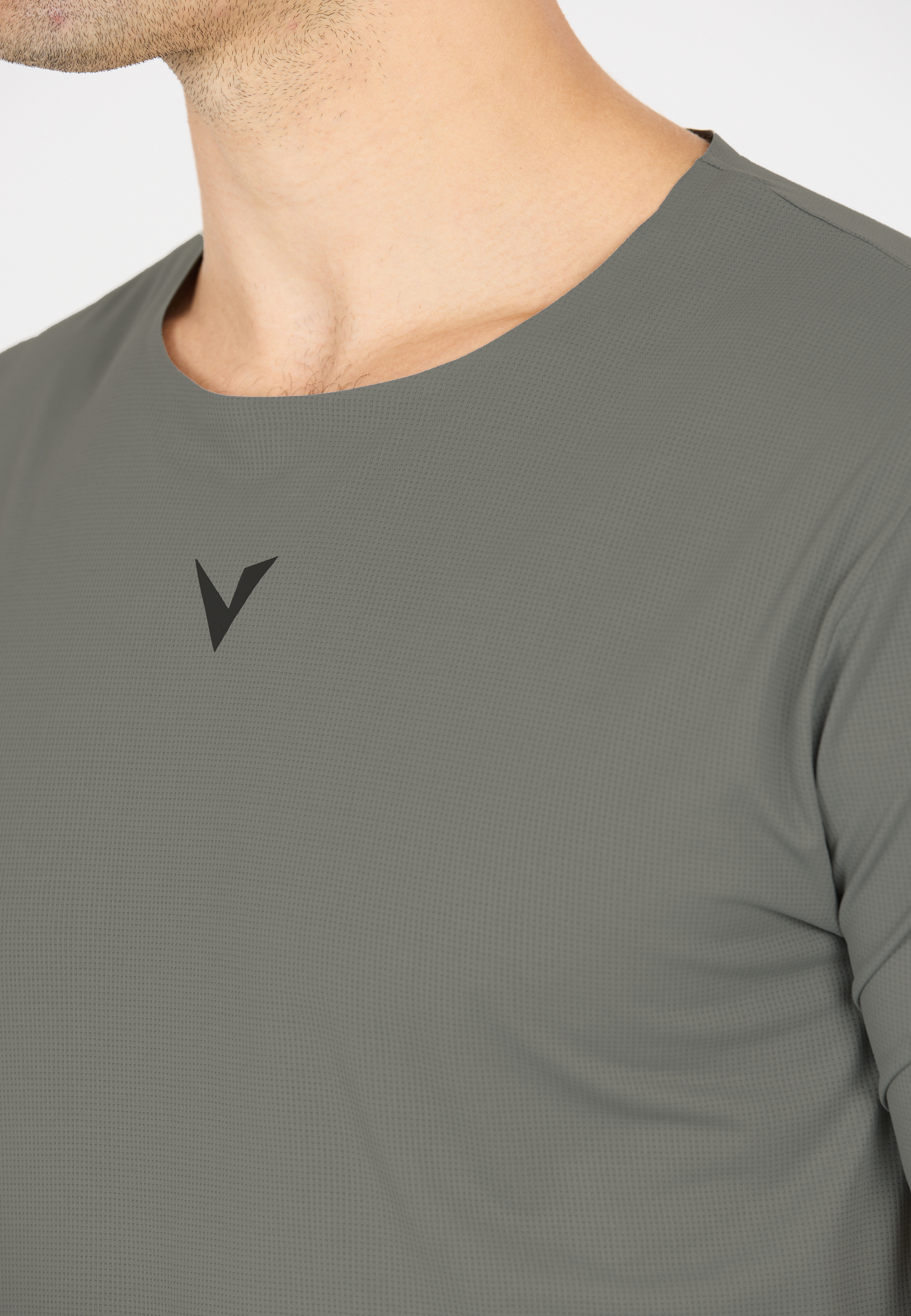 VIRTUS, Ayaan