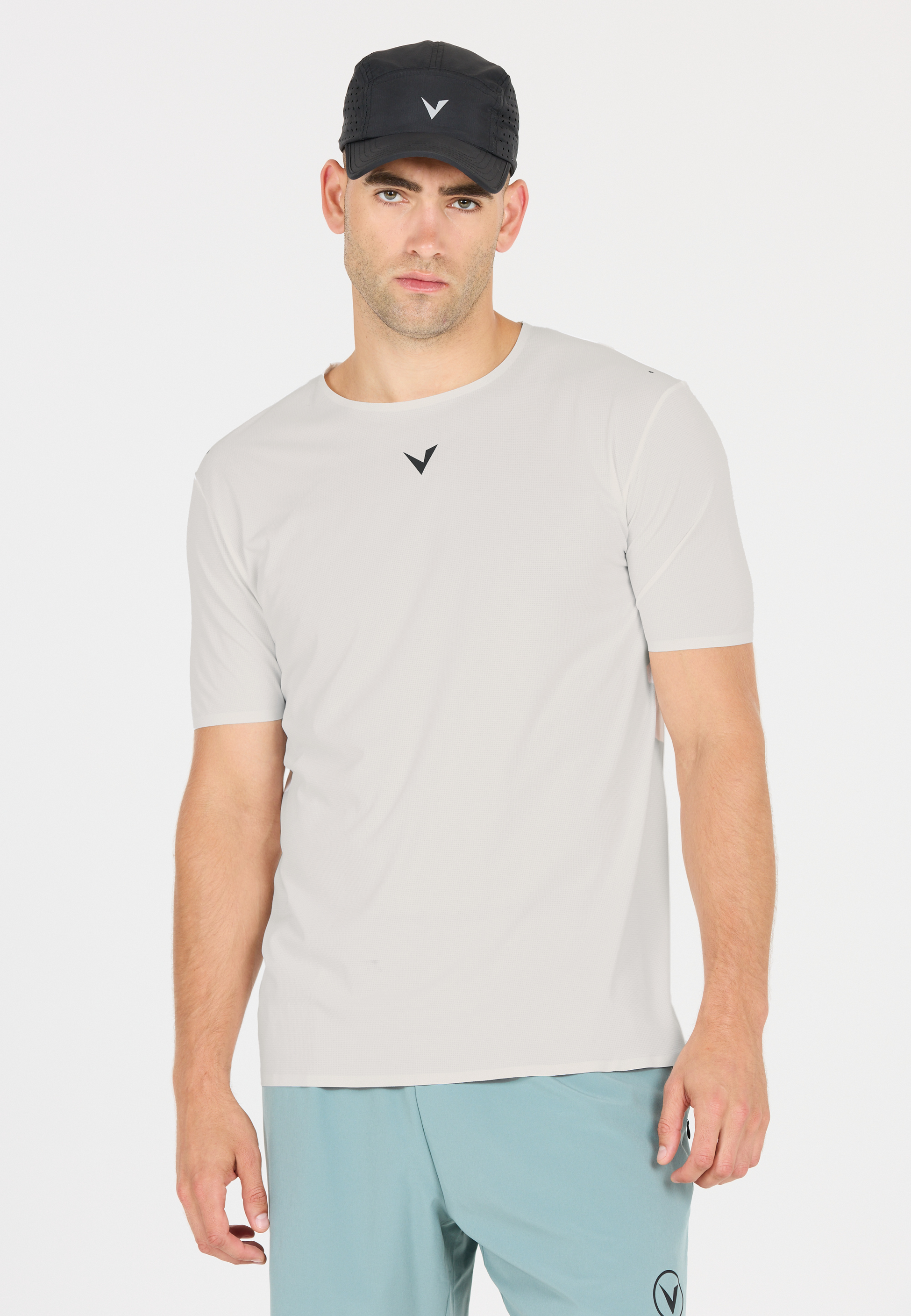 VIRTUS, Ayaan