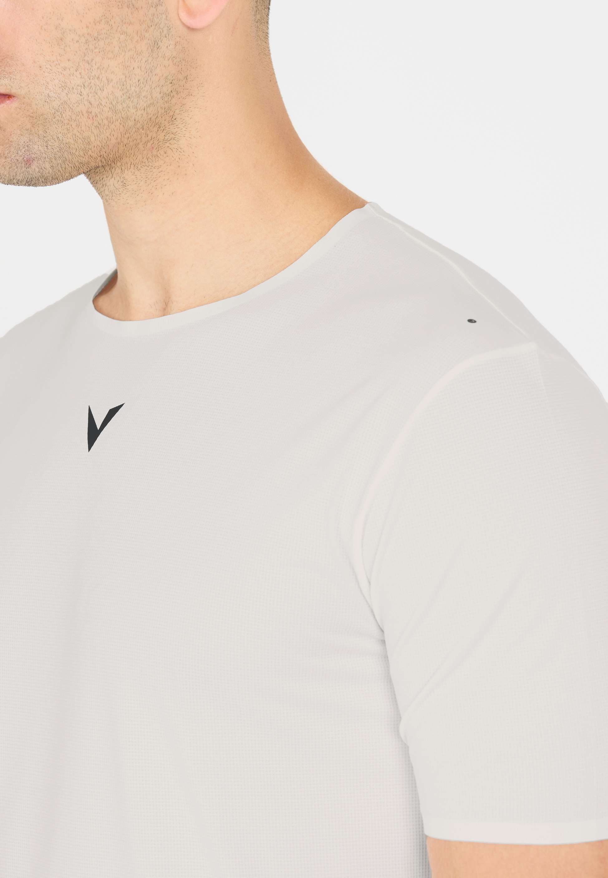 VIRTUS, Ayaan